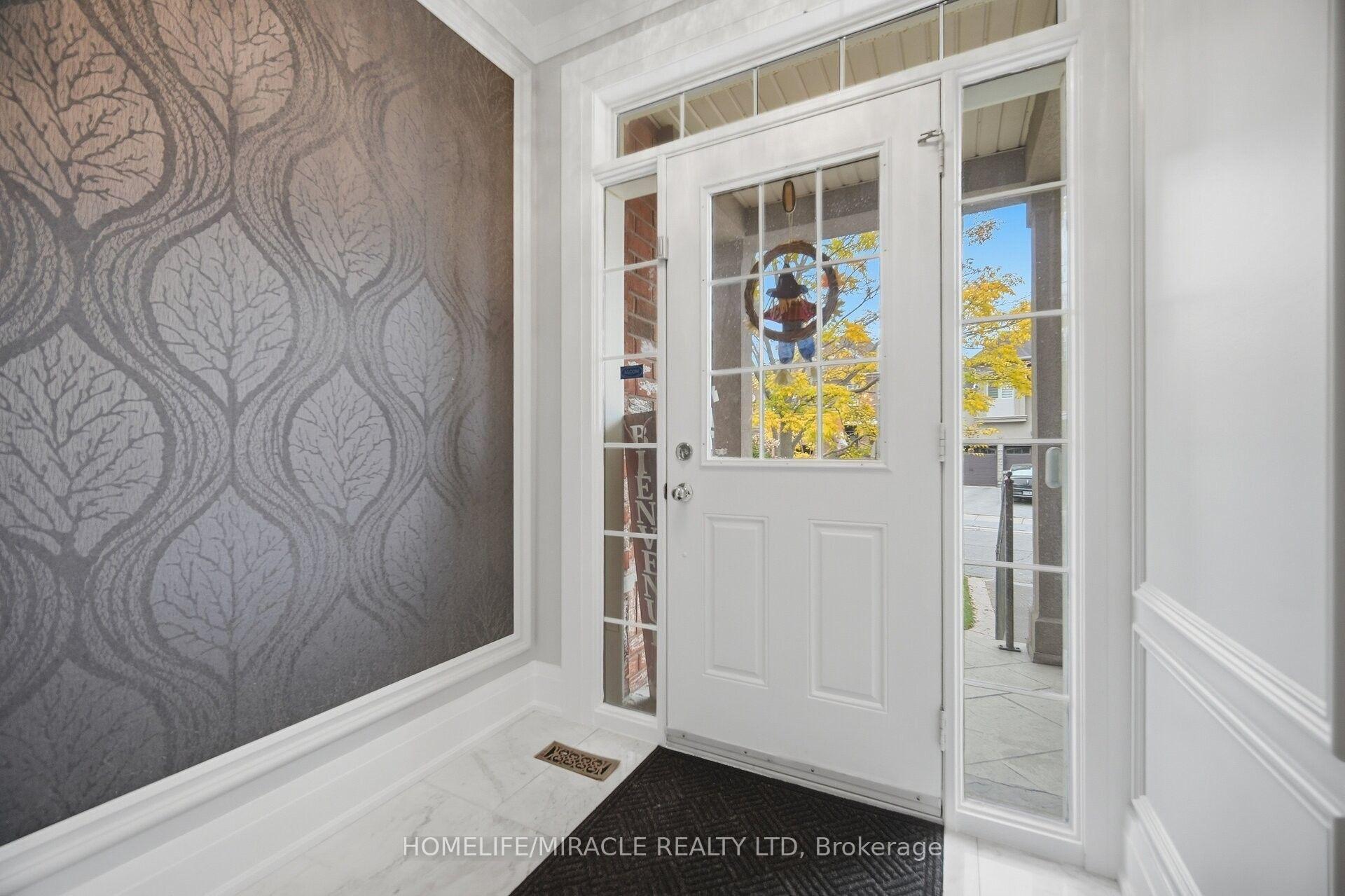 Photo 10 of 5 Billancourt Crescent, Brampton, Vales of Castlemore North — HOMEH