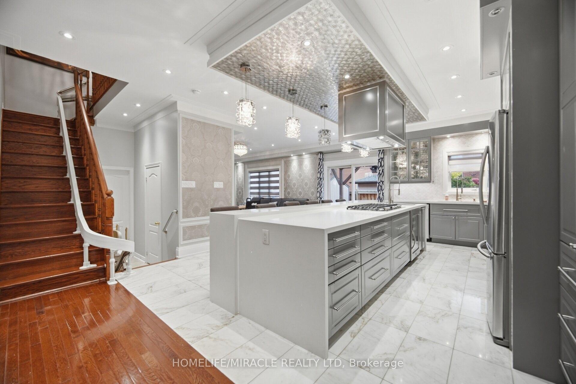 Photo 27 of 5 Billancourt Crescent, Brampton, Vales of Castlemore North — HOMEH