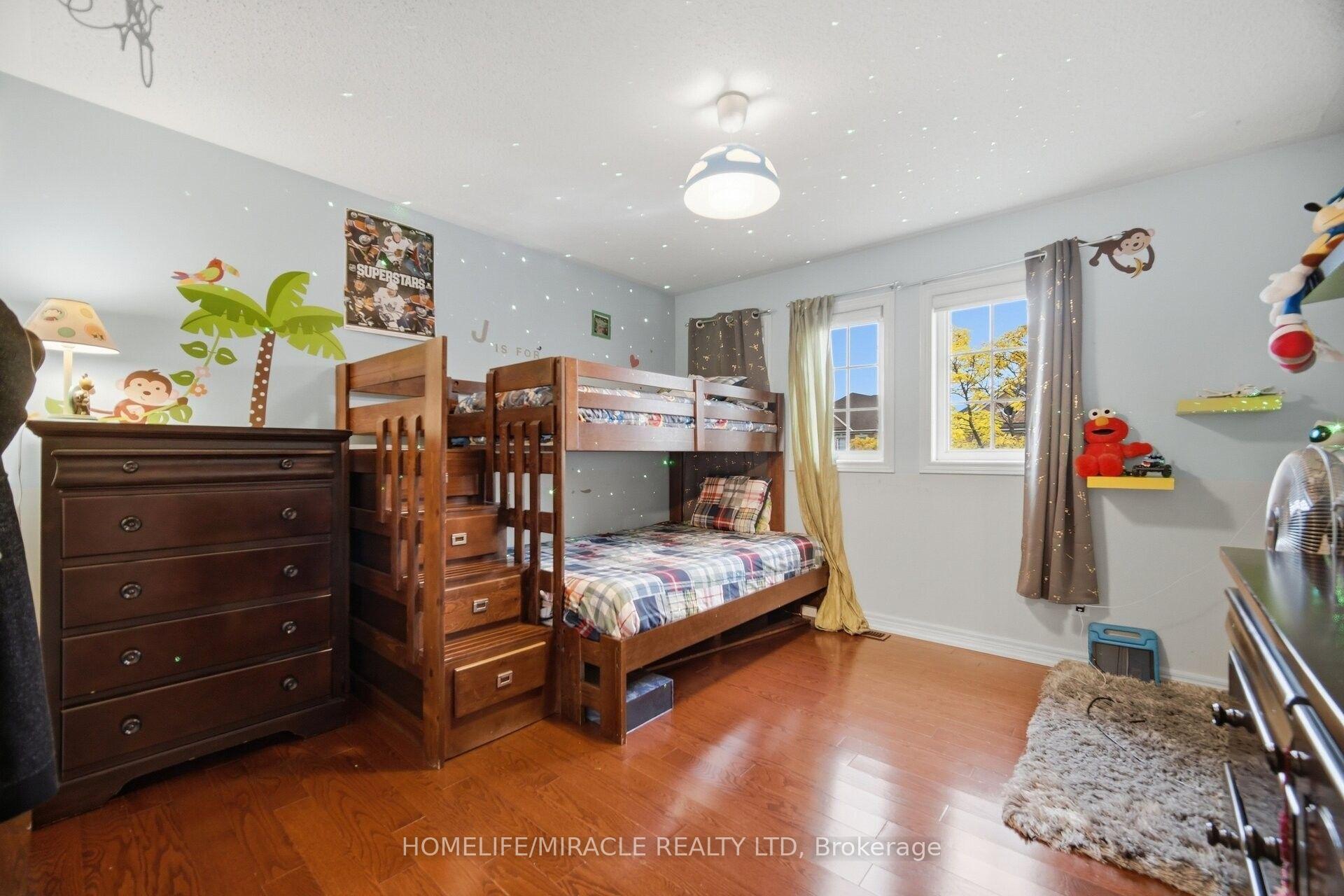Photo 28 of 5 Billancourt Crescent, Brampton, Vales of Castlemore North — HOMEH