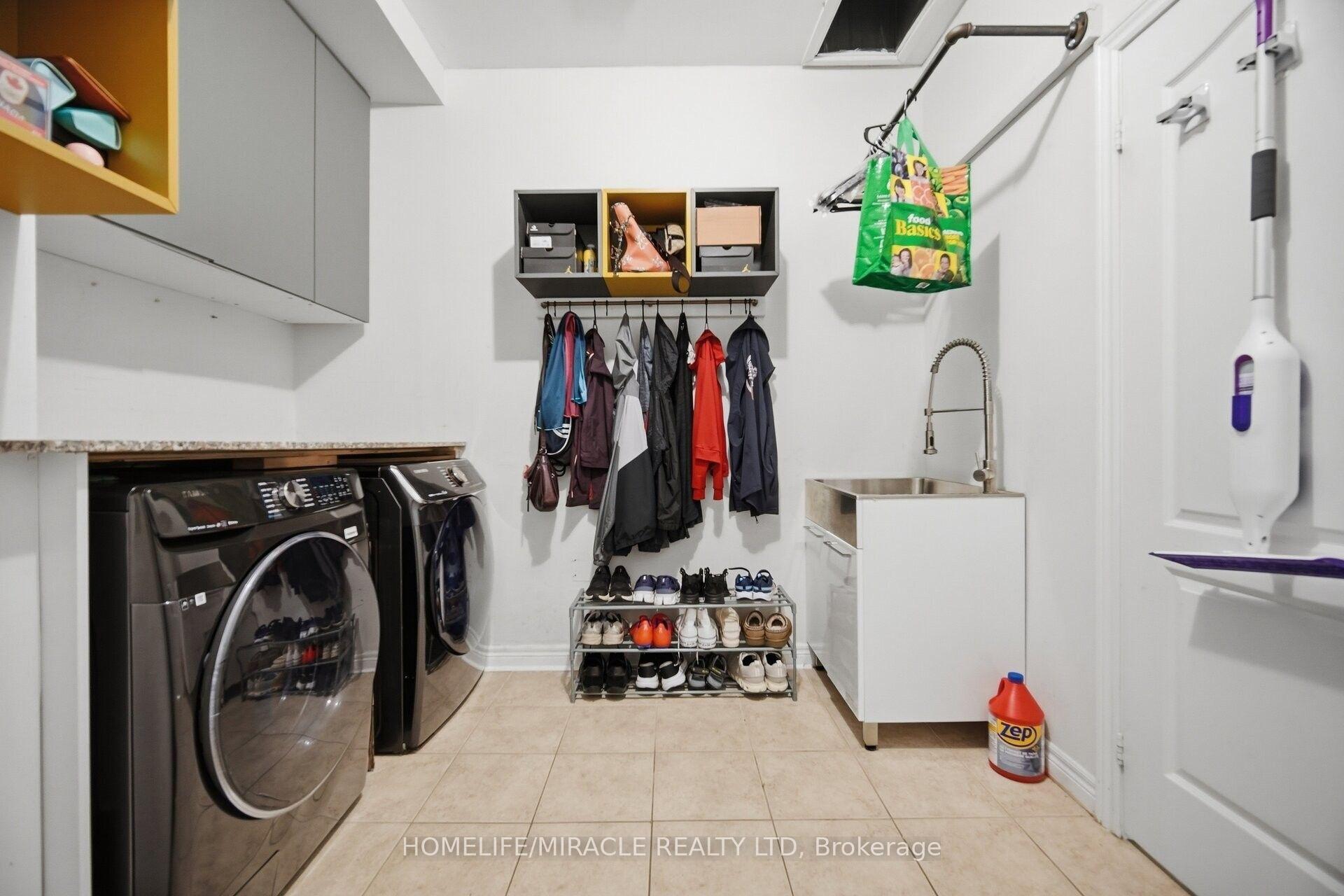 Photo 43 of 5 Billancourt Crescent, Brampton, Vales of Castlemore North — HOMEH