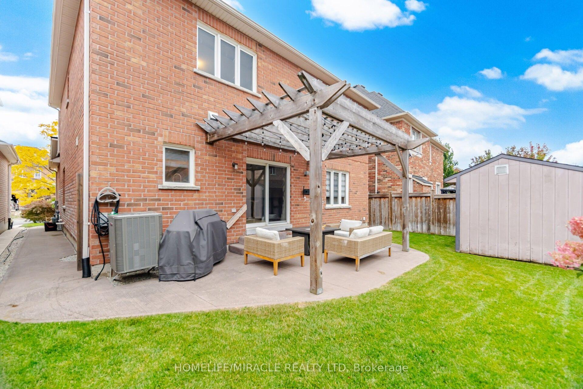 Photo 46 of 5 Billancourt Crescent, Brampton, Vales of Castlemore North — HOMEH