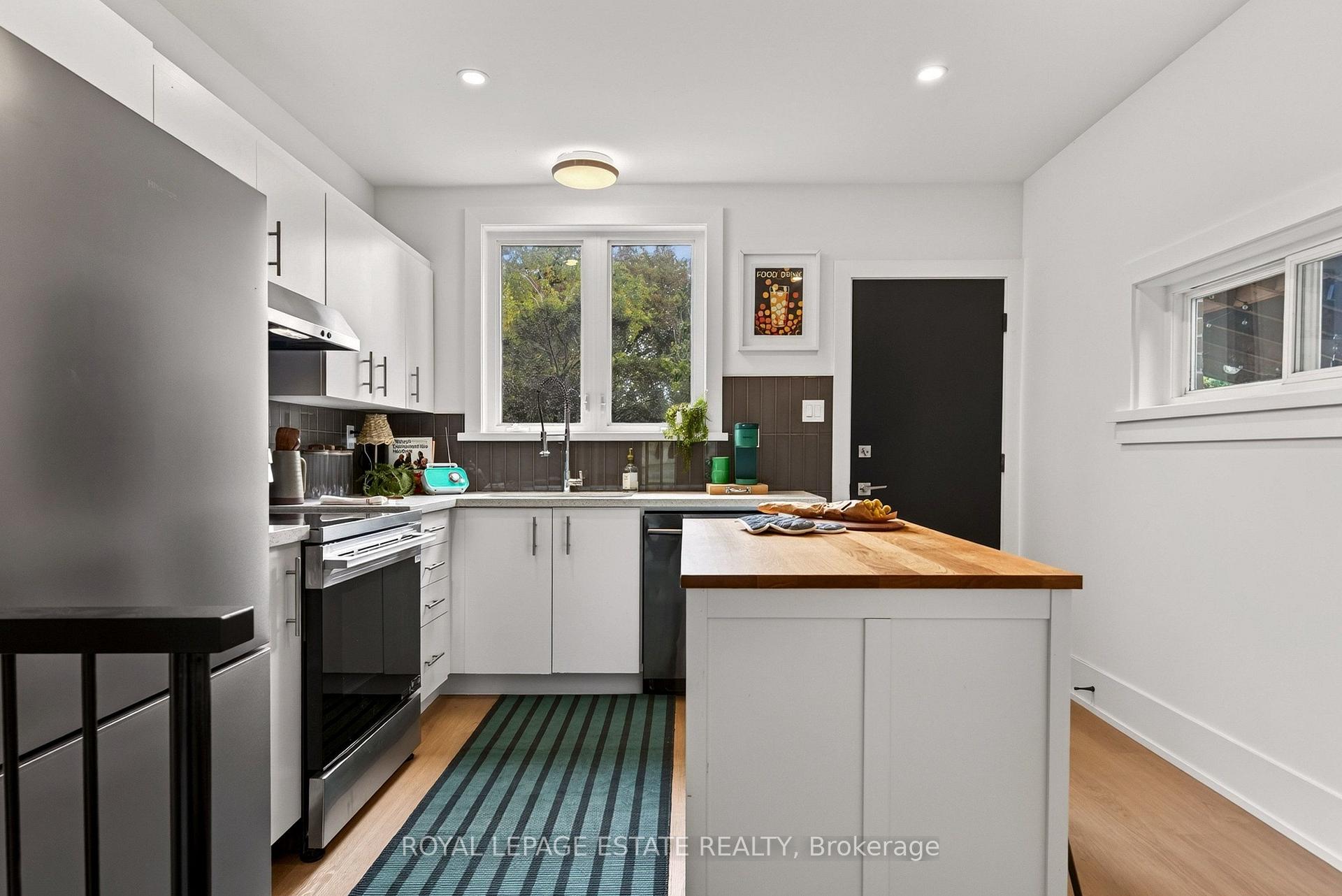 Photo 12 of 38 Brightside Drive, Scarborough, West Hill — HOMEH