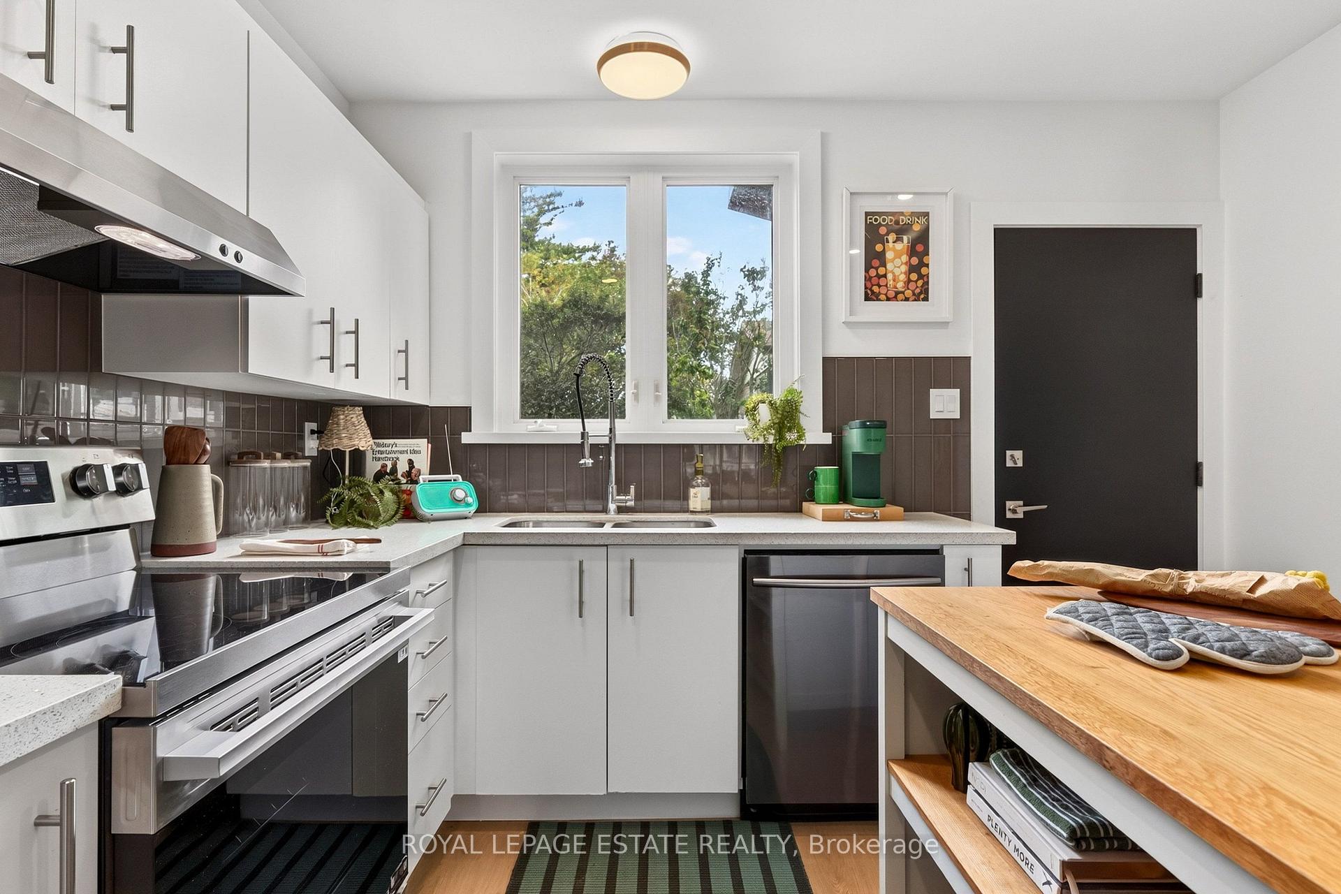 Photo 13 of 38 Brightside Drive, Scarborough, West Hill — HOMEH