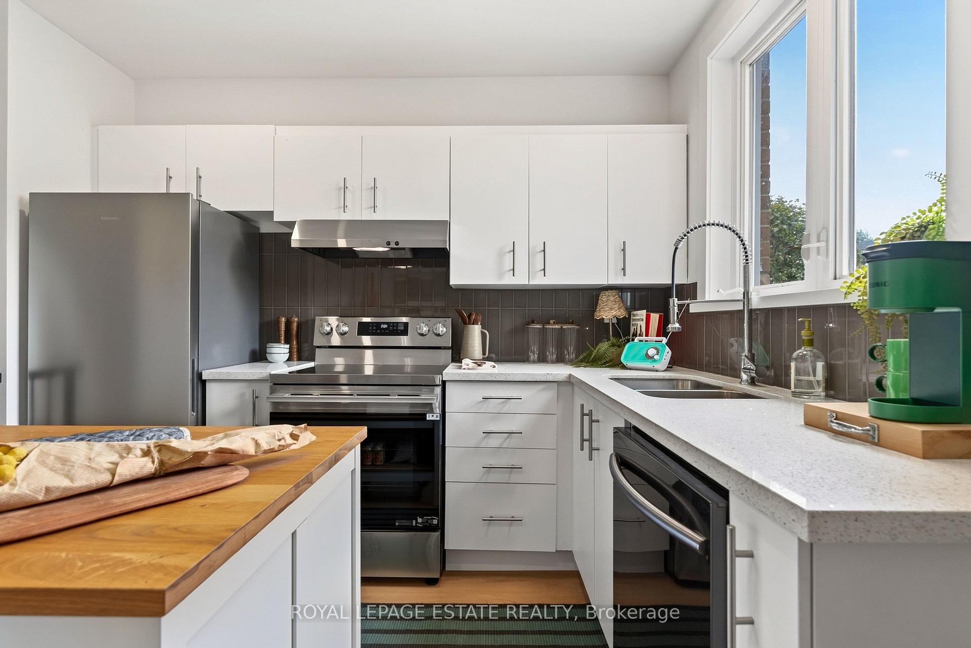 Photo 16 of 38 Brightside Drive, Scarborough, West Hill — HOMEH
