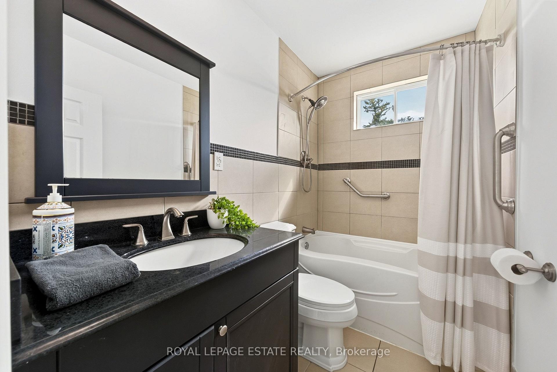 Photo 29 of 38 Brightside Drive, Scarborough, West Hill — HOMEH