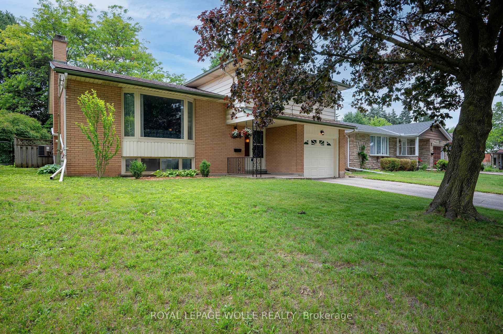 Photo 3 of 99 Lorraine Avenue, Kitchener, Heritage Park - Kitchener — HOMEH