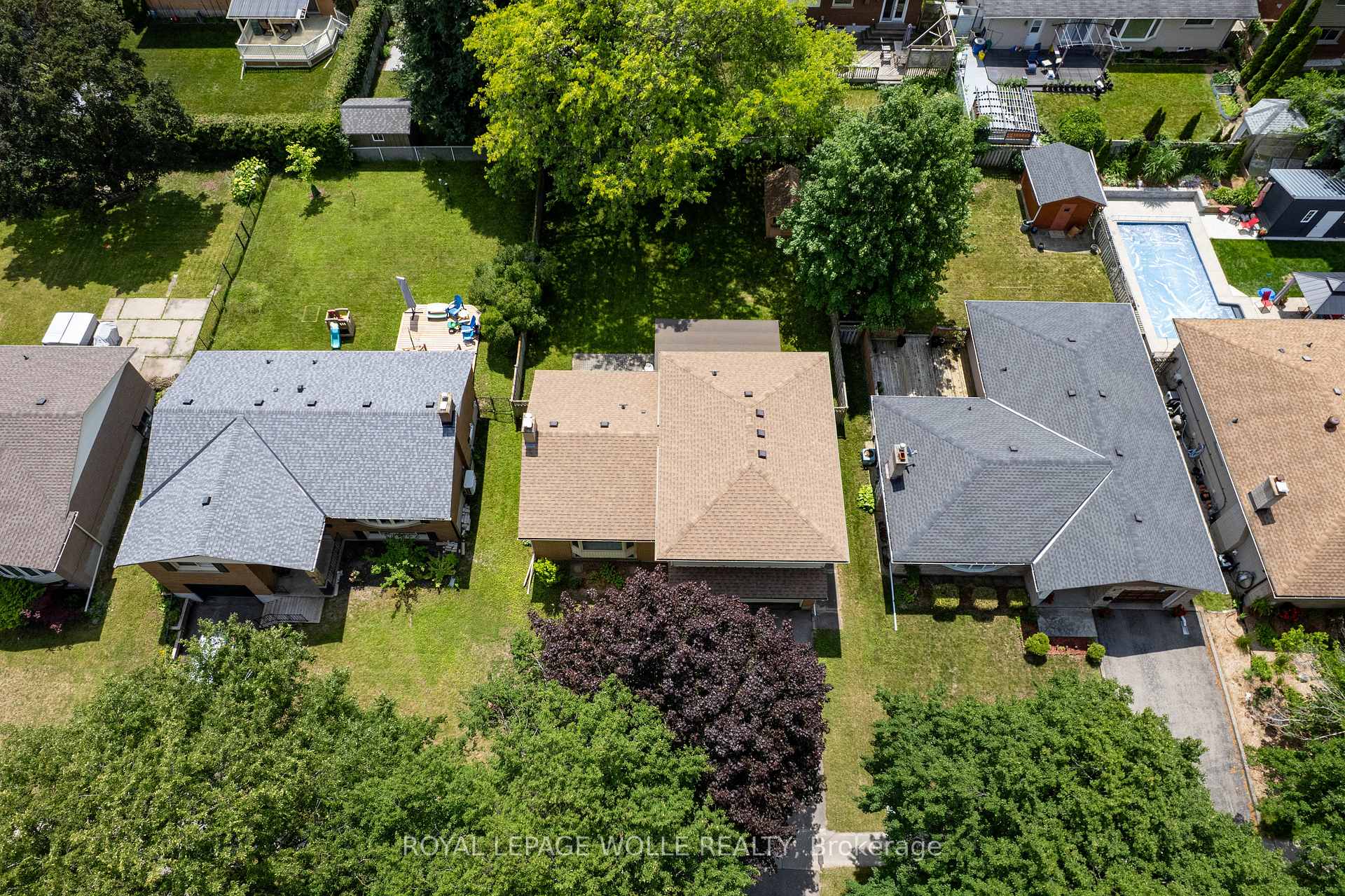 Photo 4 of 99 Lorraine Avenue, Kitchener, Heritage Park - Kitchener — HOMEH