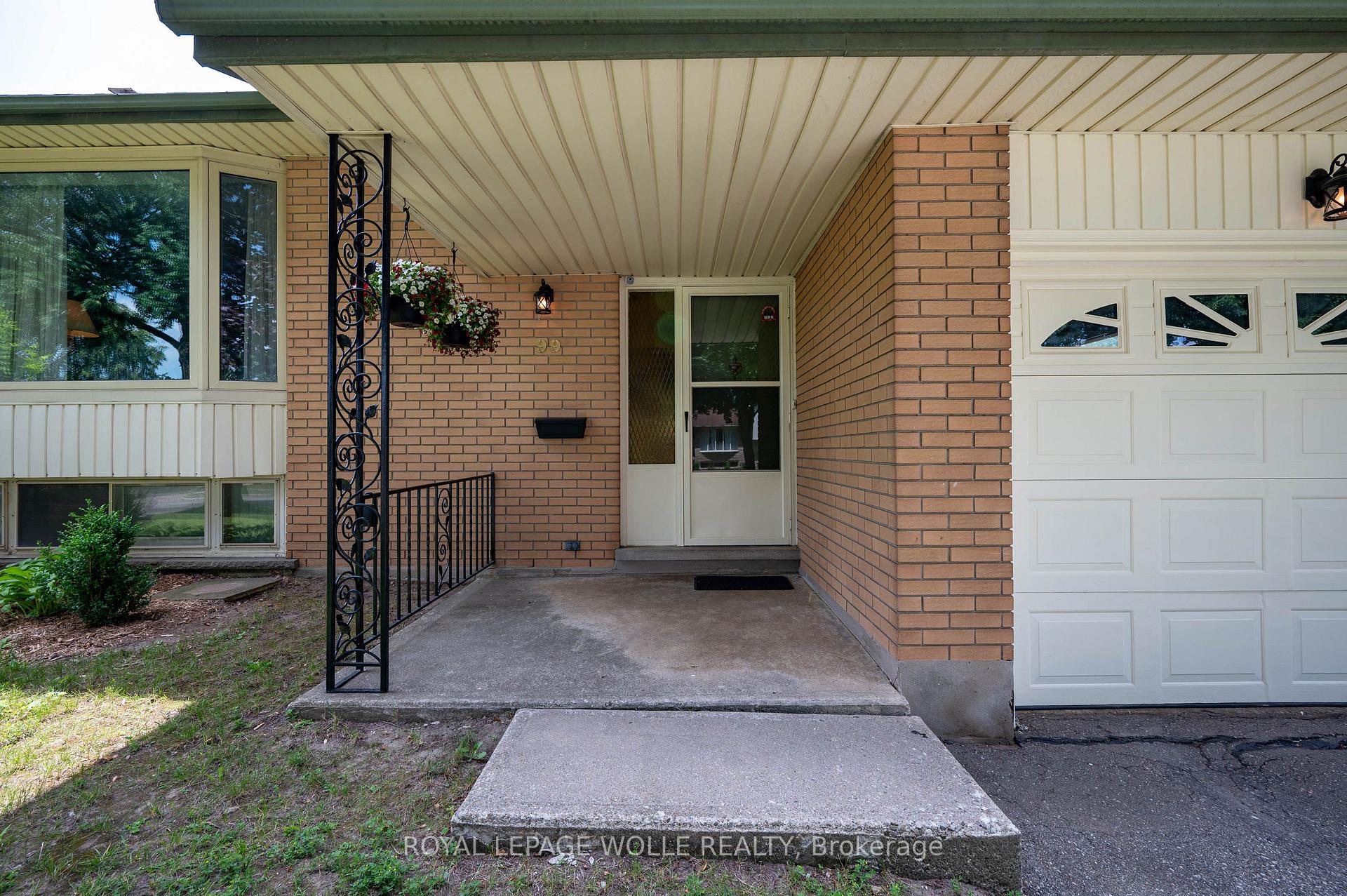 Photo 6 of 99 Lorraine Avenue, Kitchener, Heritage Park - Kitchener — HOMEH