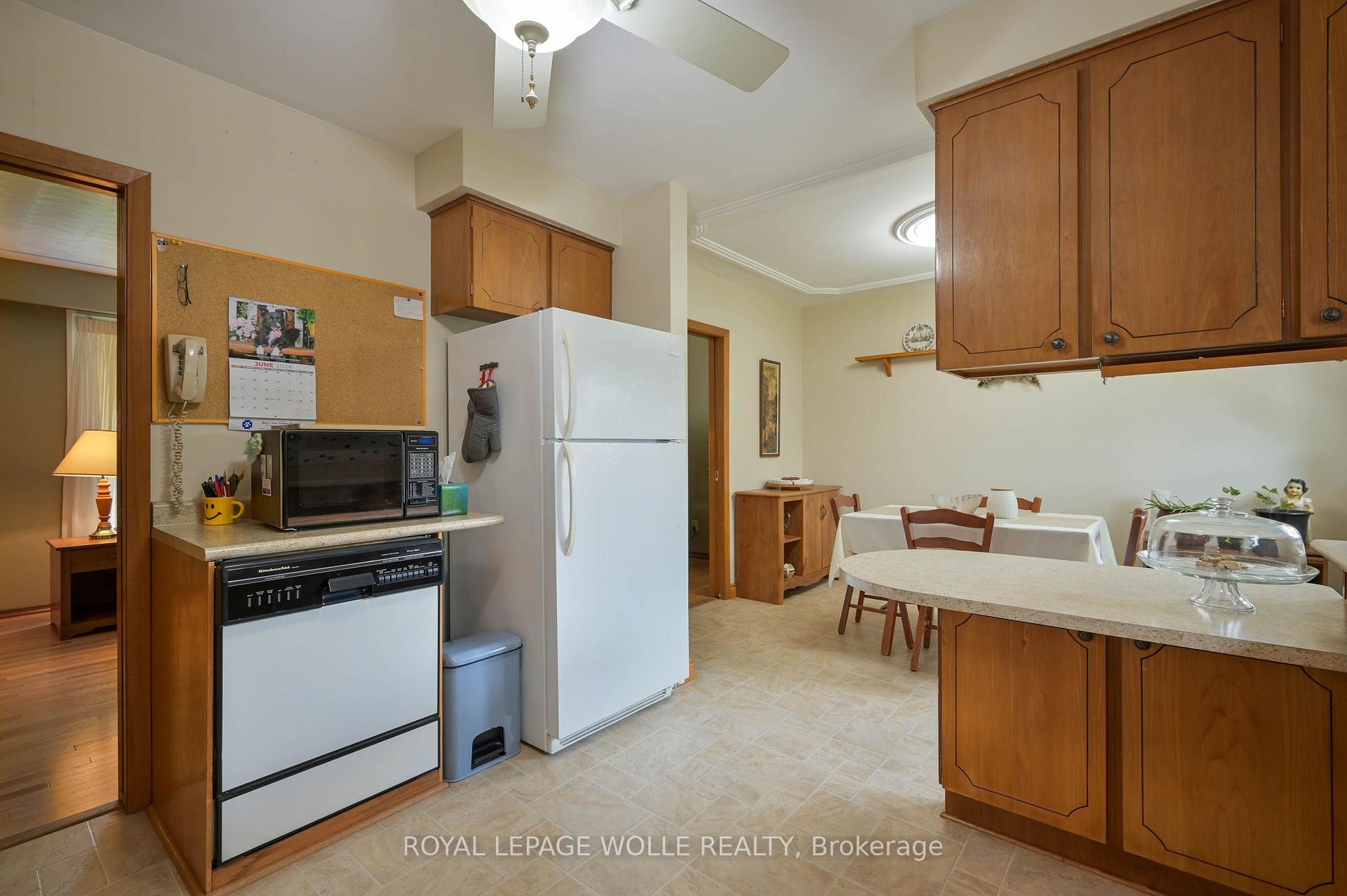 Photo 11 of 99 Lorraine Avenue, Kitchener, Heritage Park - Kitchener — HOMEH