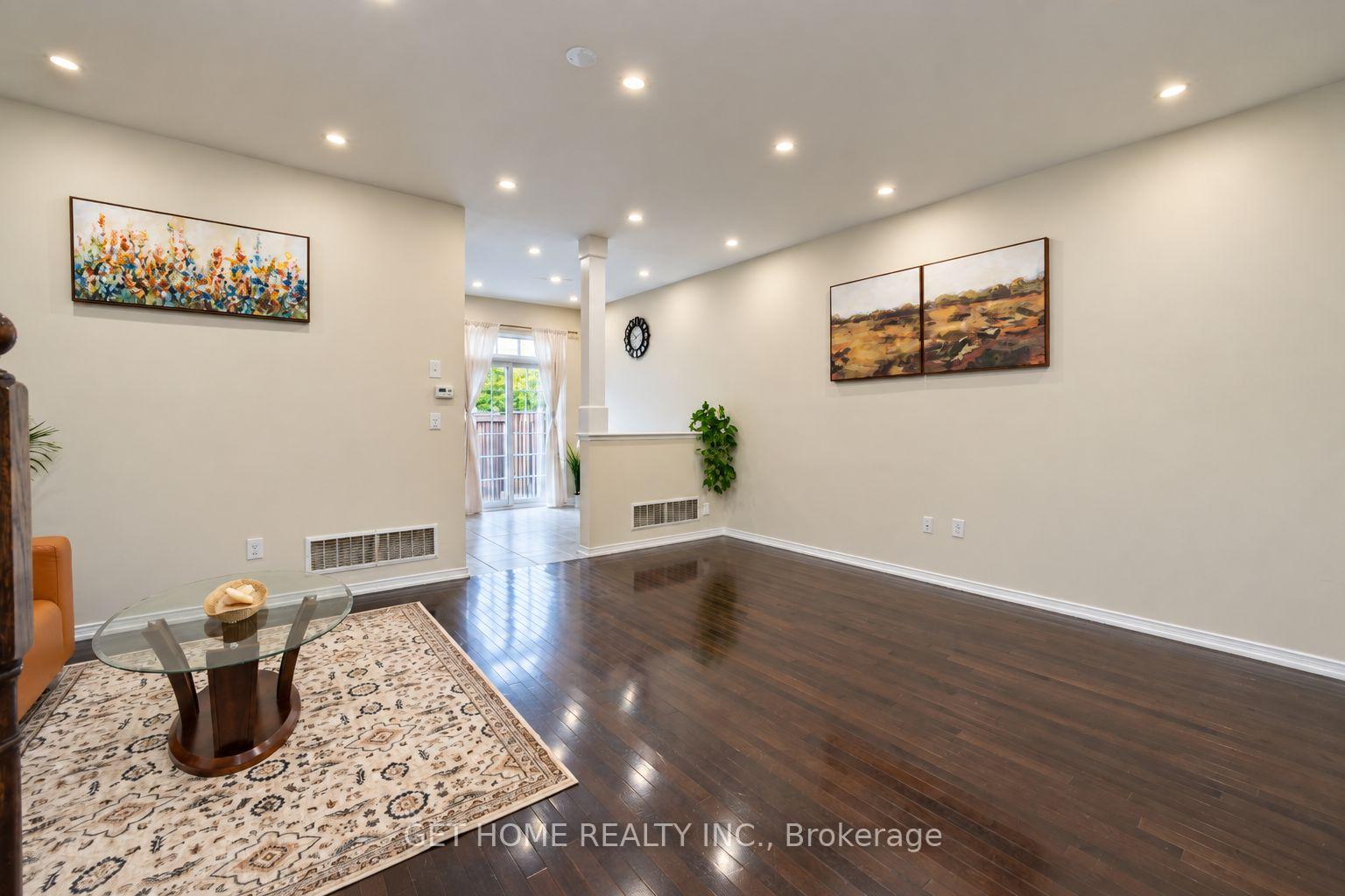 Photo 10 of Unit 61, 745 Farmstead Drive, Milton, Willmott — HOMEH