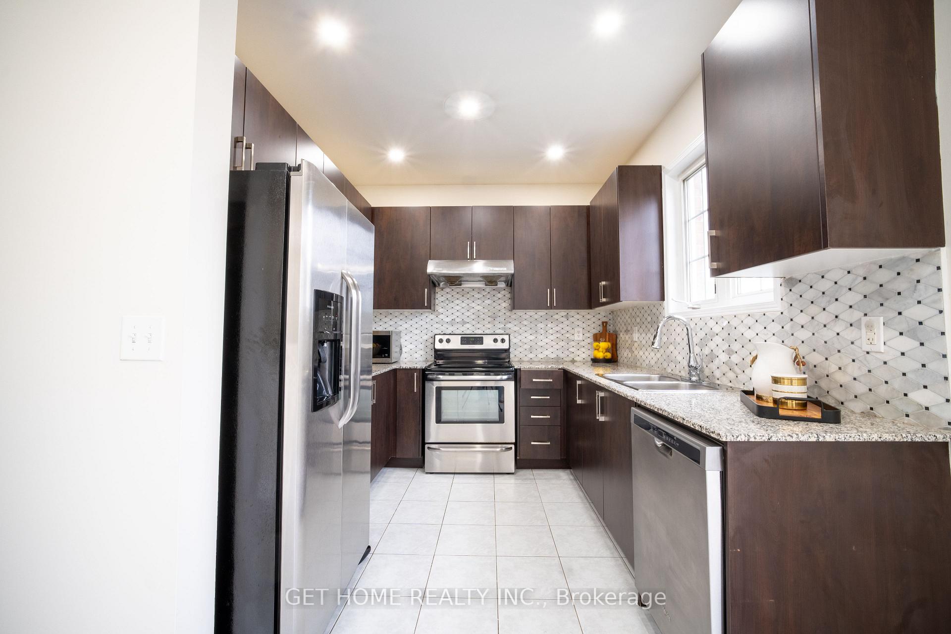 Photo 20 of Unit 61, 745 Farmstead Drive, Milton, Willmott — HOMEH