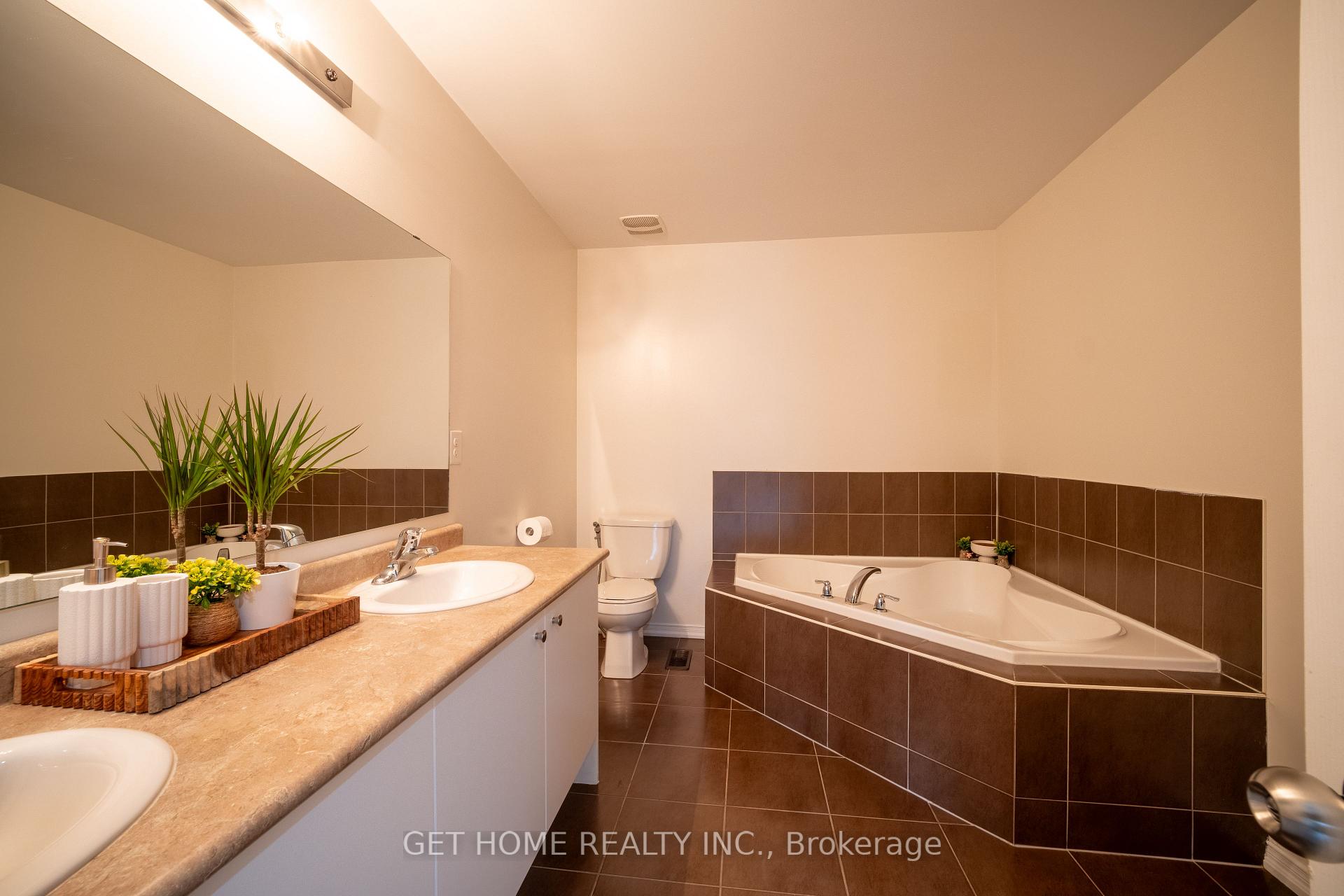 Photo 24 of Unit 61, 745 Farmstead Drive, Milton, Willmott — HOMEH