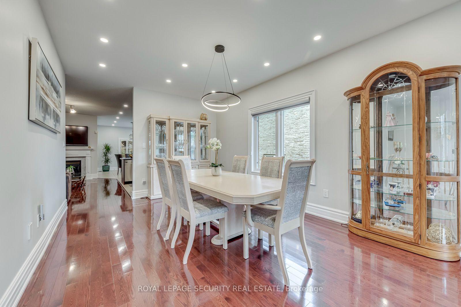 Photo 8 of 25 Pinecliff Crescent, Barrie, Ardagh — HOMEH