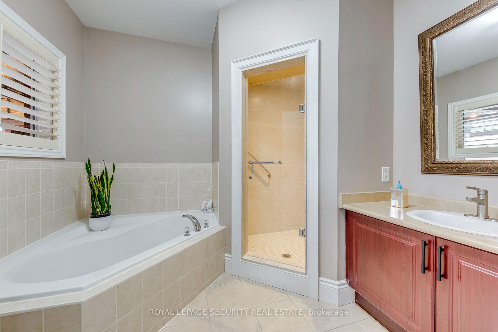 Photo 24 of 25 Pinecliff Crescent, Barrie, Ardagh — HOMEH