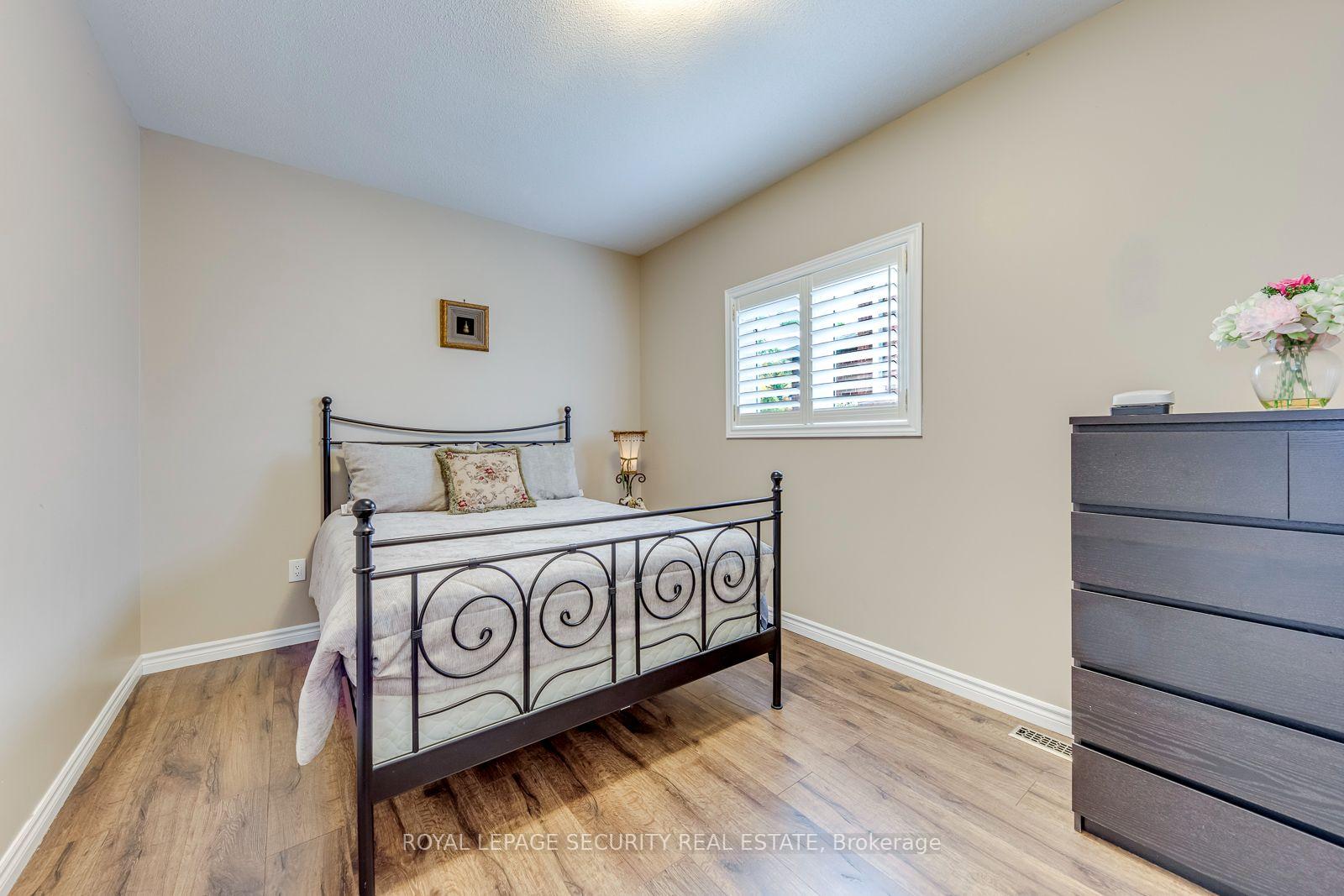 Photo 26 of 25 Pinecliff Crescent, Barrie, Ardagh — HOMEH
