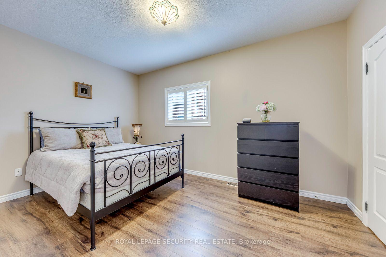 Photo 27 of 25 Pinecliff Crescent, Barrie, Ardagh — HOMEH