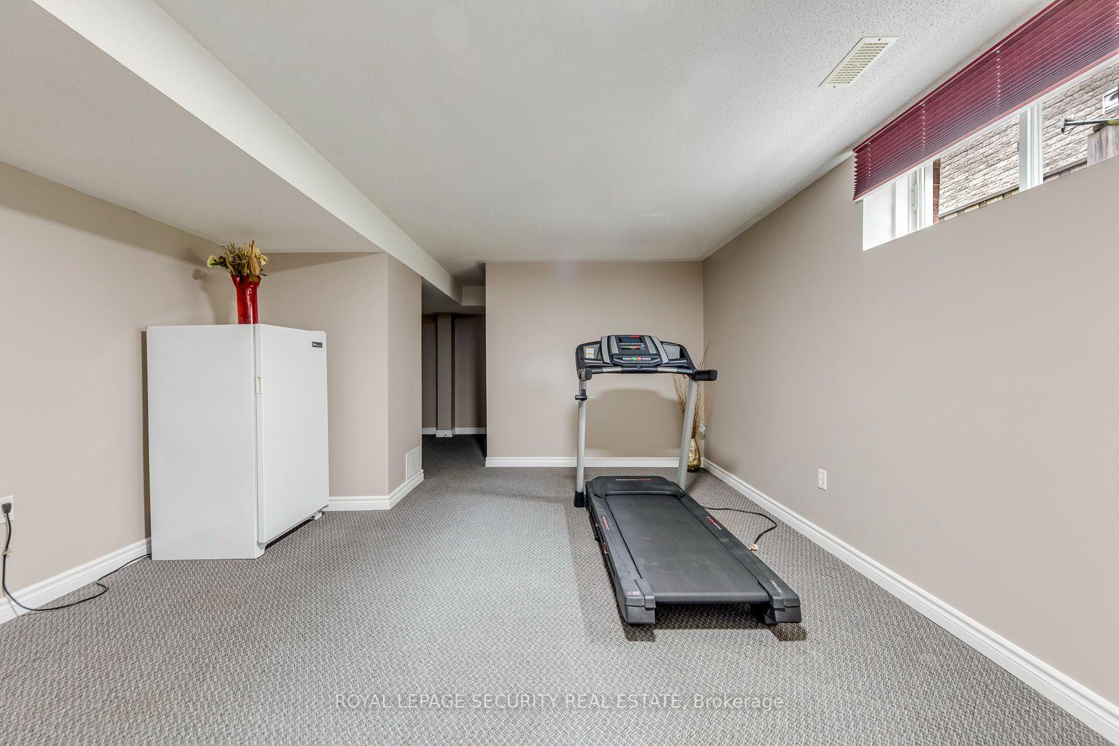 Photo 31 of 25 Pinecliff Crescent, Barrie, Ardagh — HOMEH
