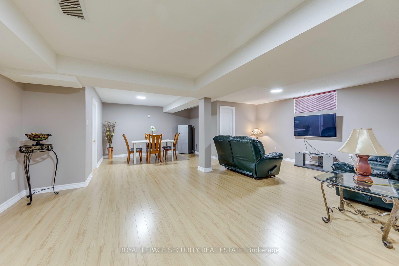 Photo 36 of 25 Pinecliff Crescent, Barrie, Ardagh — HOMEH