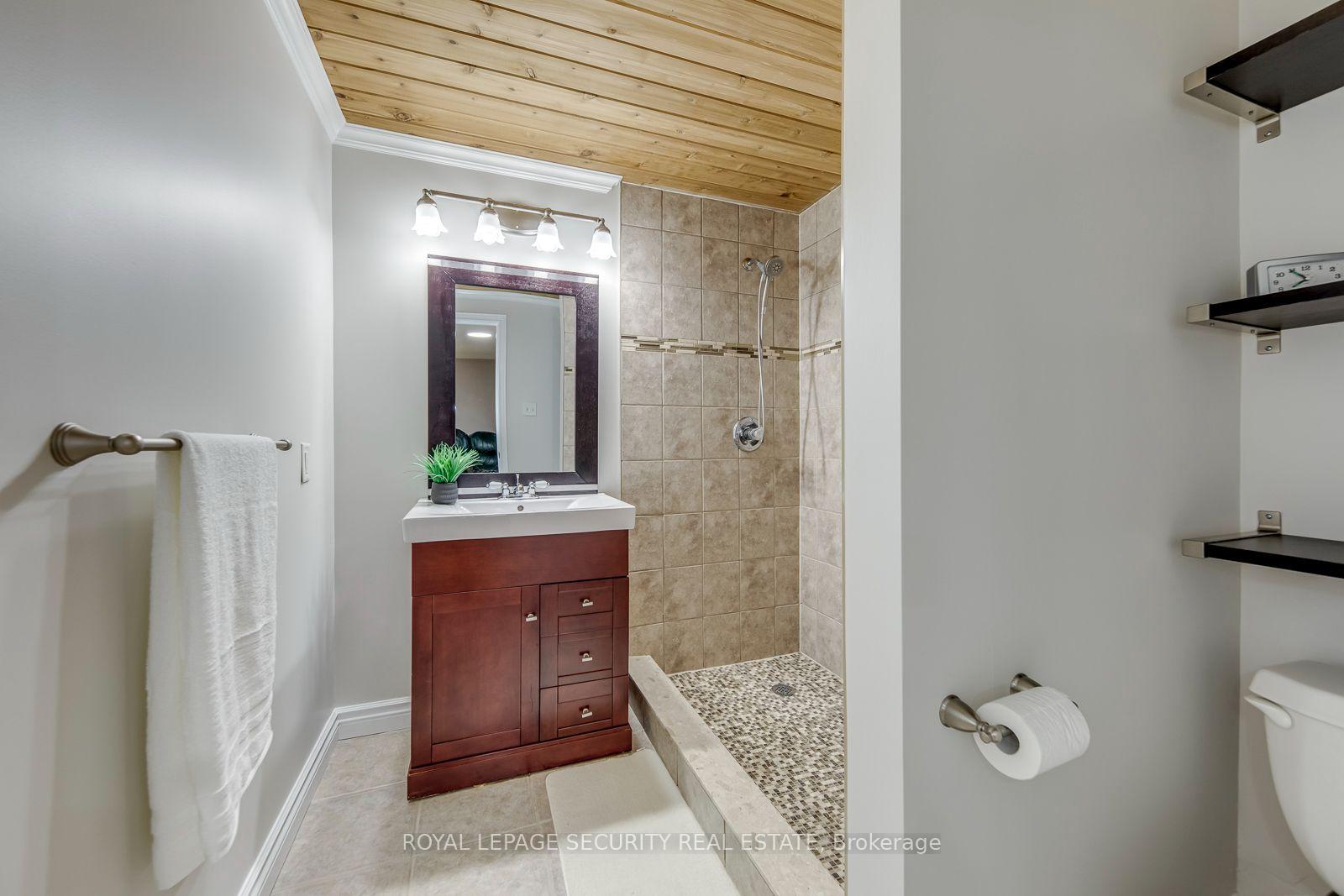 Photo 41 of 25 Pinecliff Crescent, Barrie, Ardagh — HOMEH