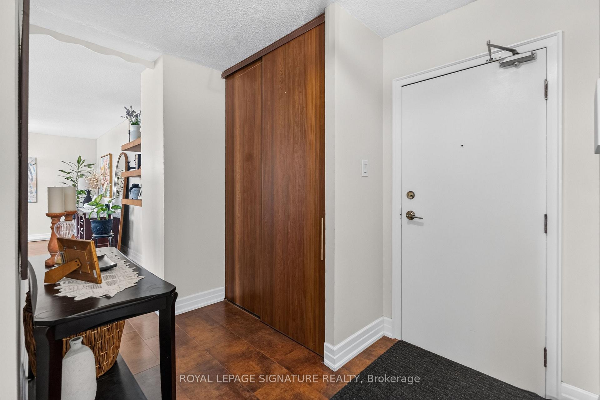 Photo 9 of Unit 1908, 25 Kensington Road, Brampton, Queen Street Corridor — HOMEH
