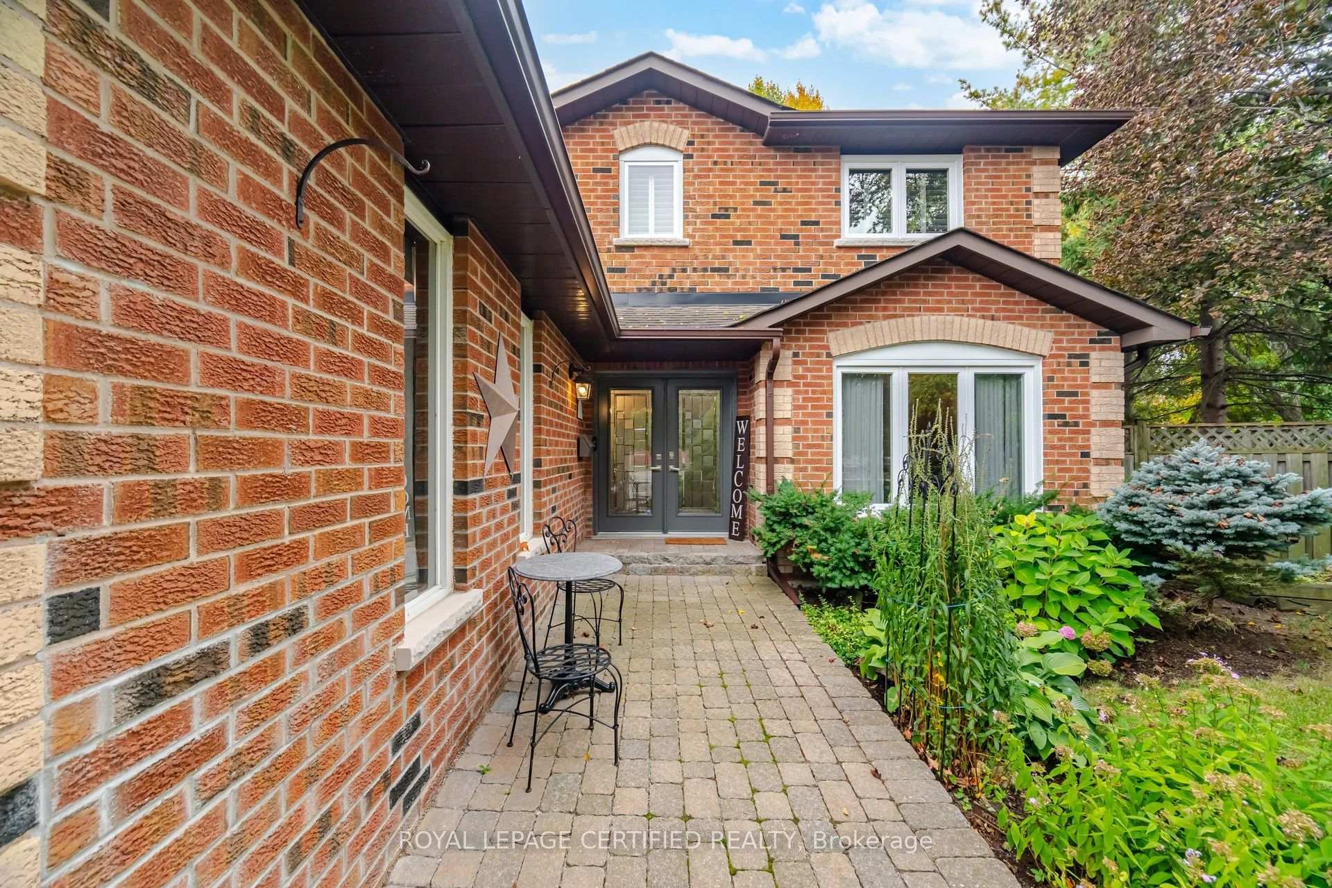 Photo 9 of 8 Wishart Place, Brampton, Heart Lake East — HOMEH