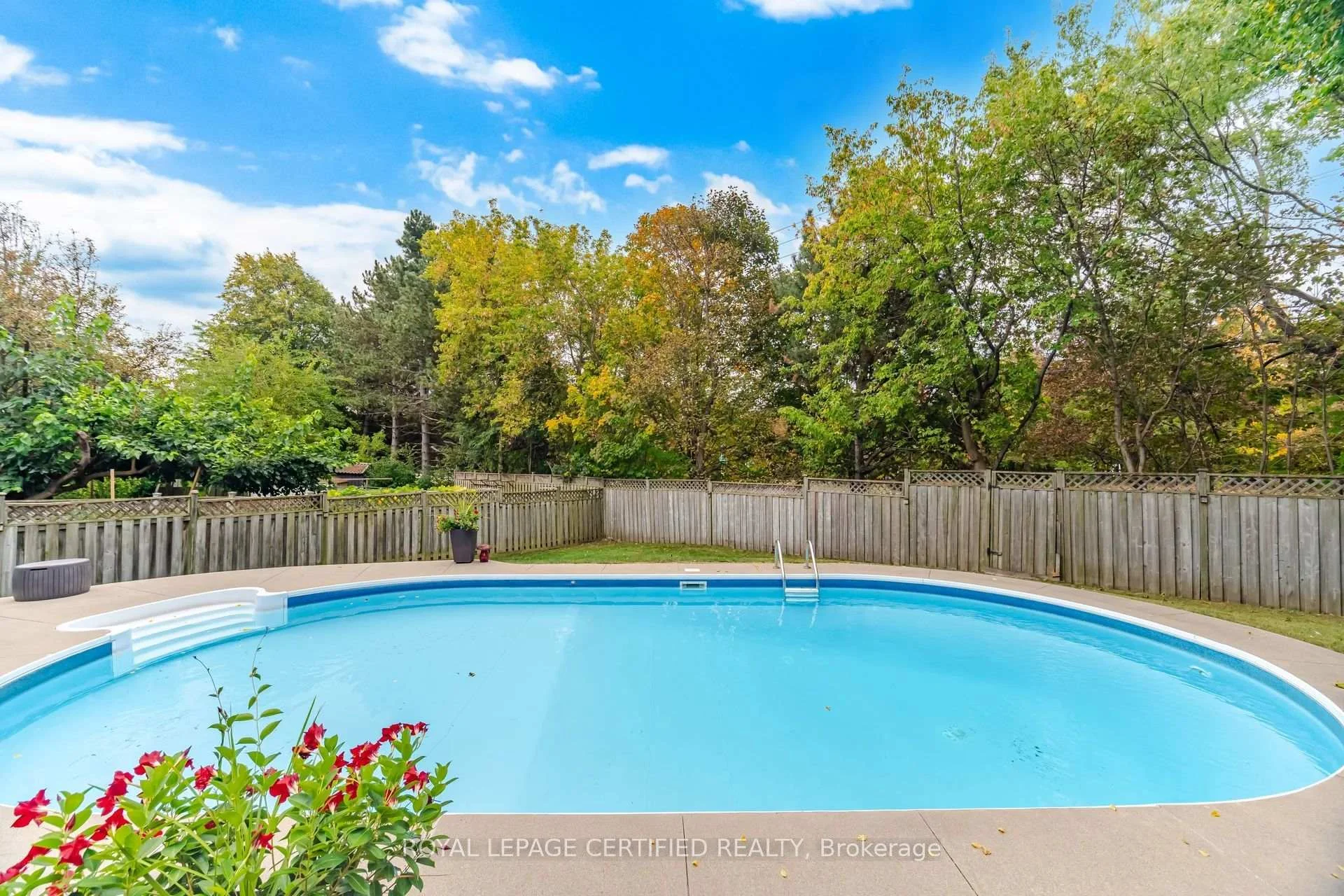 Photo 17 of 8 Wishart Place, Brampton, Heart Lake East — HOMEH