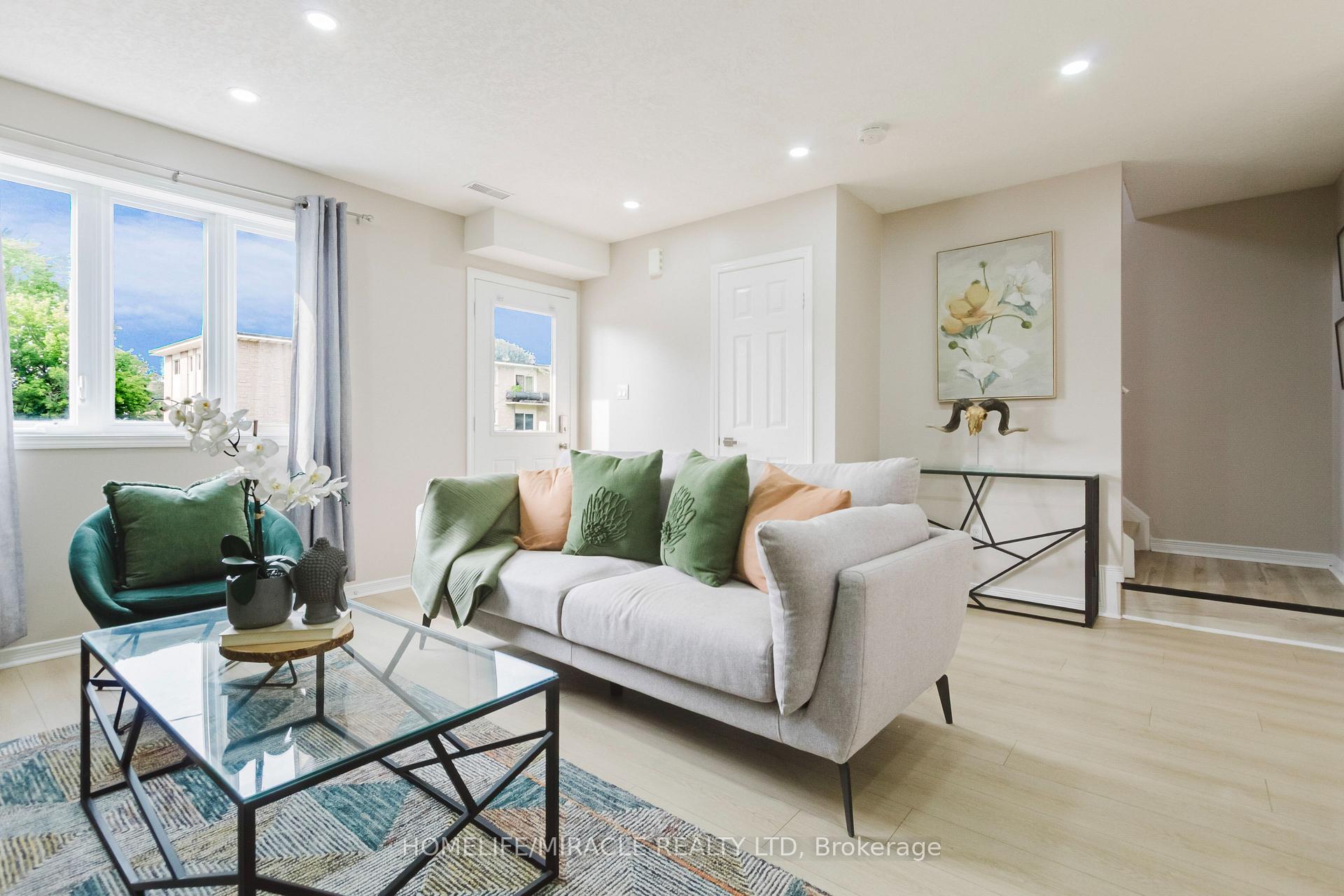 Photo 11 of 67 Kinzie Avenue, Kitchener, Stanley Park — HOMEH