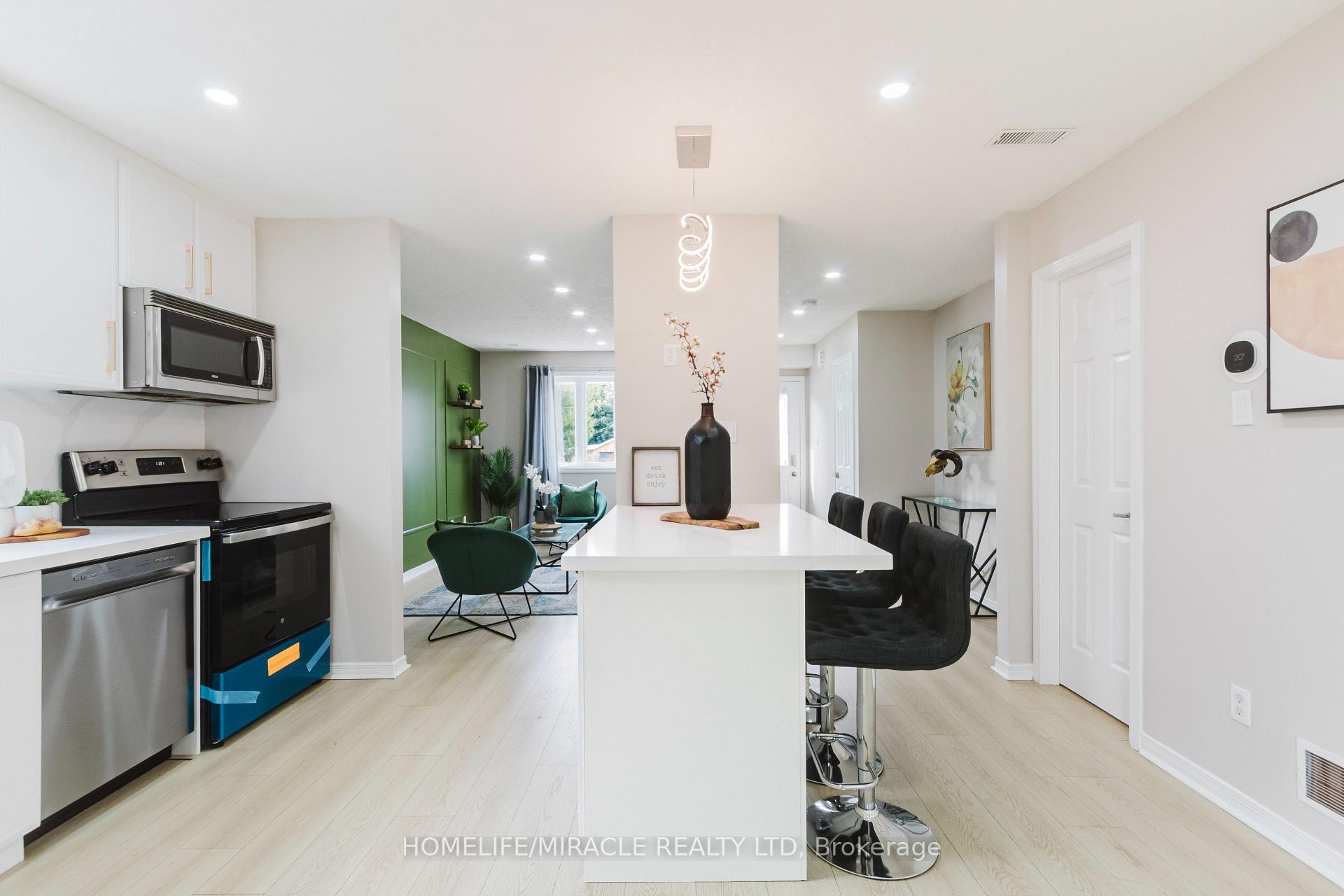 Photo 13 of 67 Kinzie Avenue, Kitchener, Stanley Park — HOMEH
