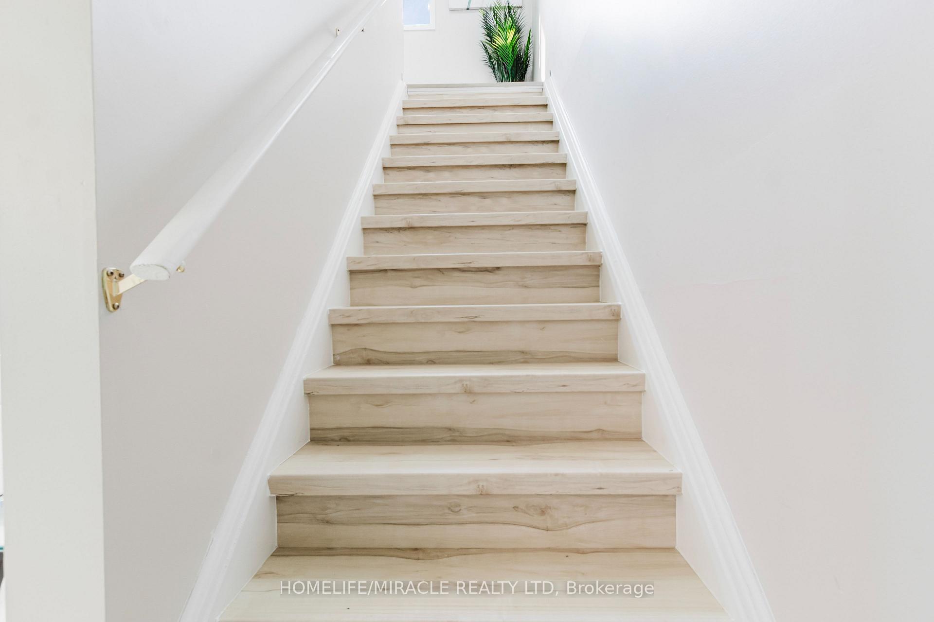 Photo 20 of 67 Kinzie Avenue, Kitchener, Stanley Park — HOMEH