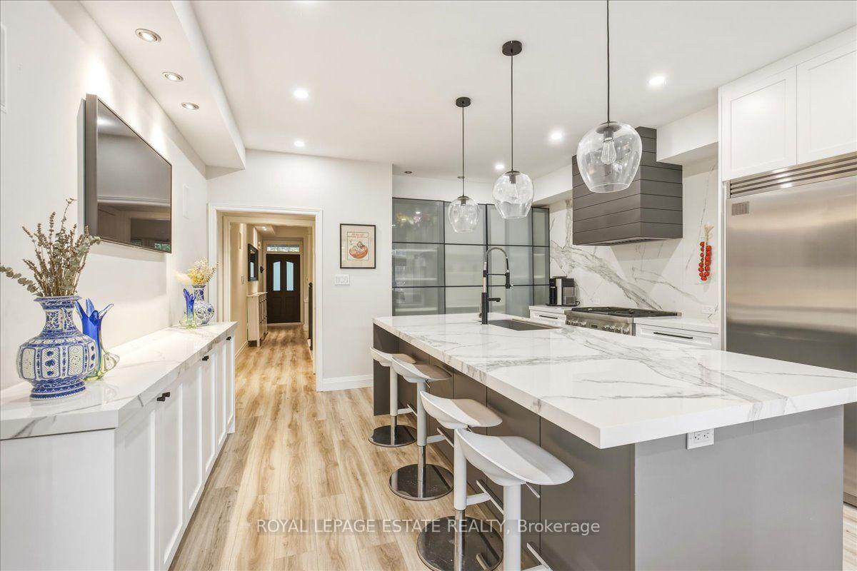 Photo 12 of 145 Boardwalk Drive, Toronto, The Beaches — HOMEH