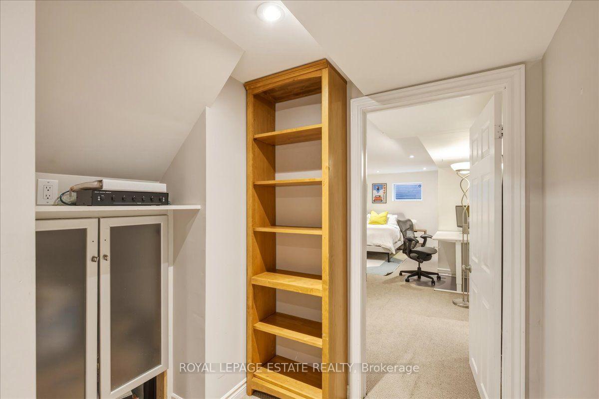 Photo 16 of 145 Boardwalk Drive, Toronto, The Beaches — HOMEH