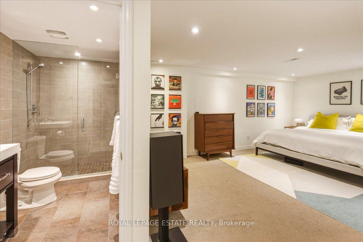 Photo 17 of 145 Boardwalk Drive, Toronto, The Beaches — HOMEH