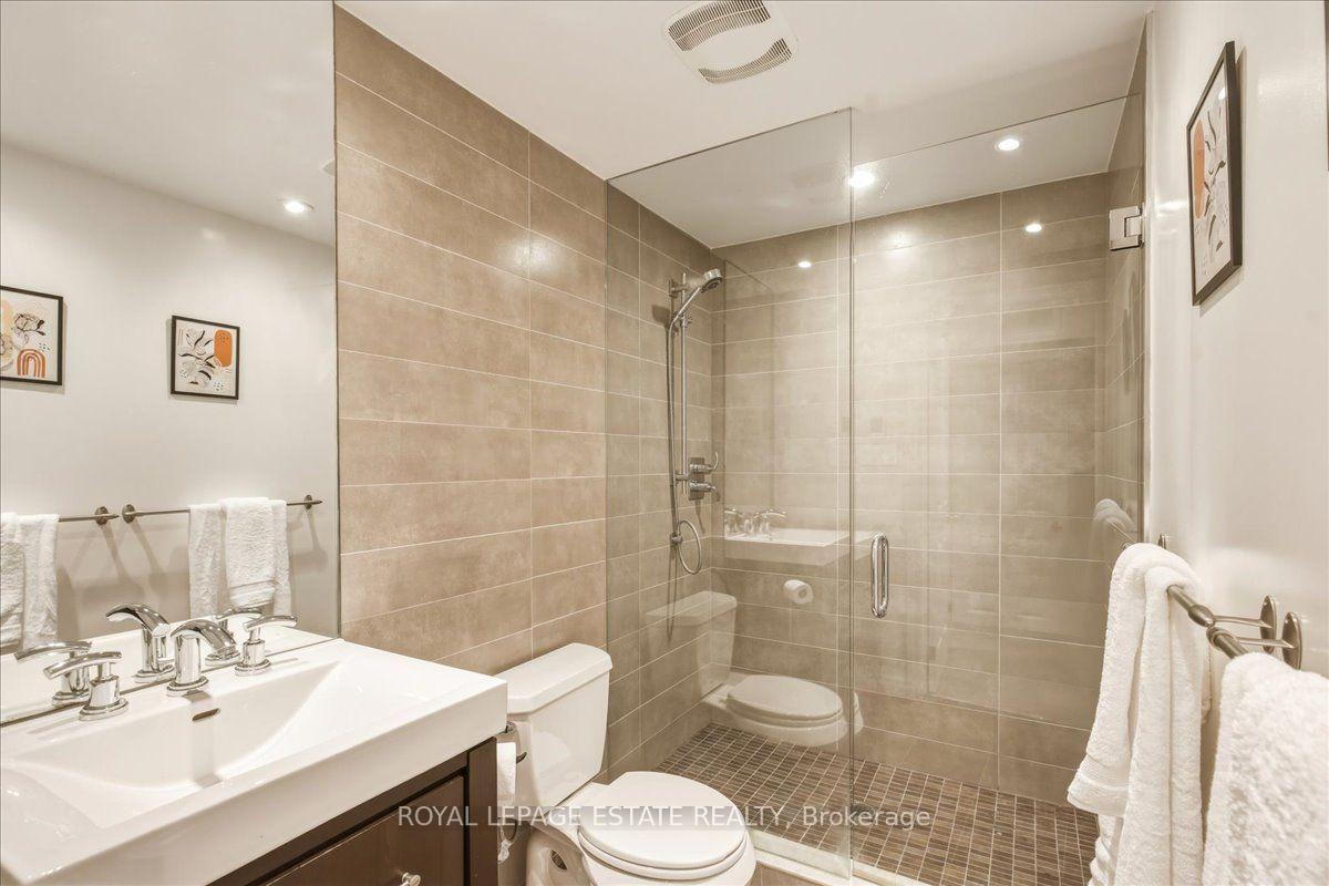 Photo 18 of 145 Boardwalk Drive, Toronto, The Beaches — HOMEH