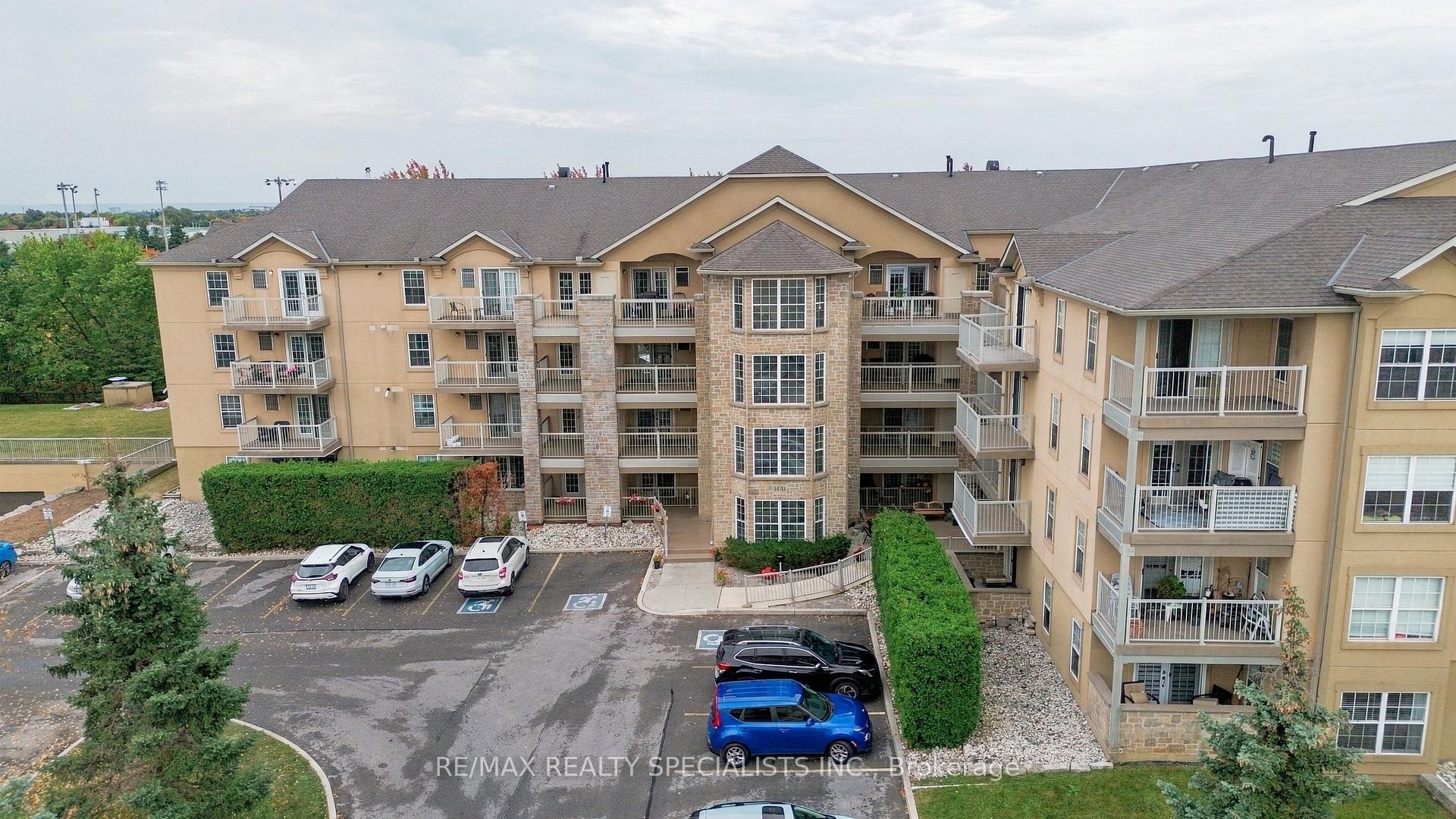 Photo 2 of Unit 402, 1470 Bishops Gate, Oakville, Glen Abbey — HOMEH