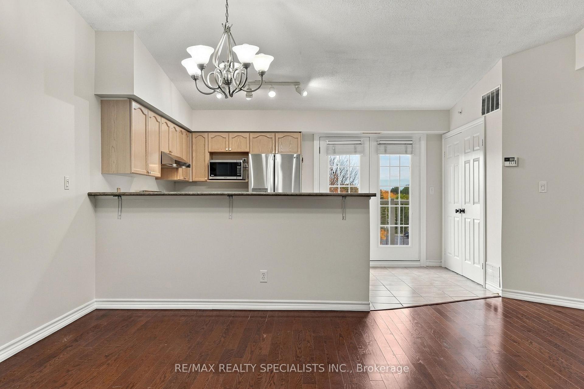 Photo 8 of Unit 402, 1470 Bishops Gate, Oakville, Glen Abbey — HOMEH