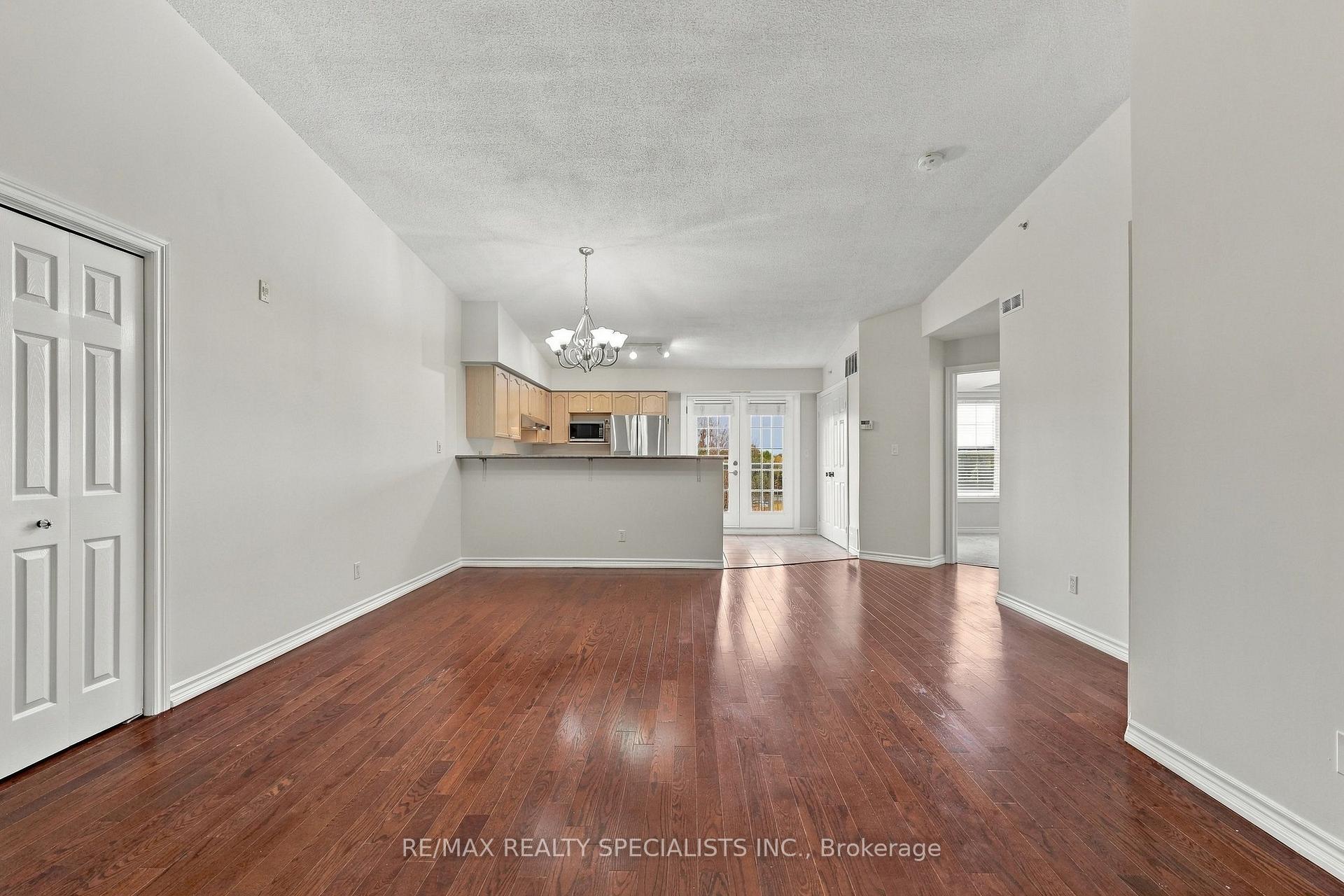 Photo 9 of Unit 402, 1470 Bishops Gate, Oakville, Glen Abbey — HOMEH