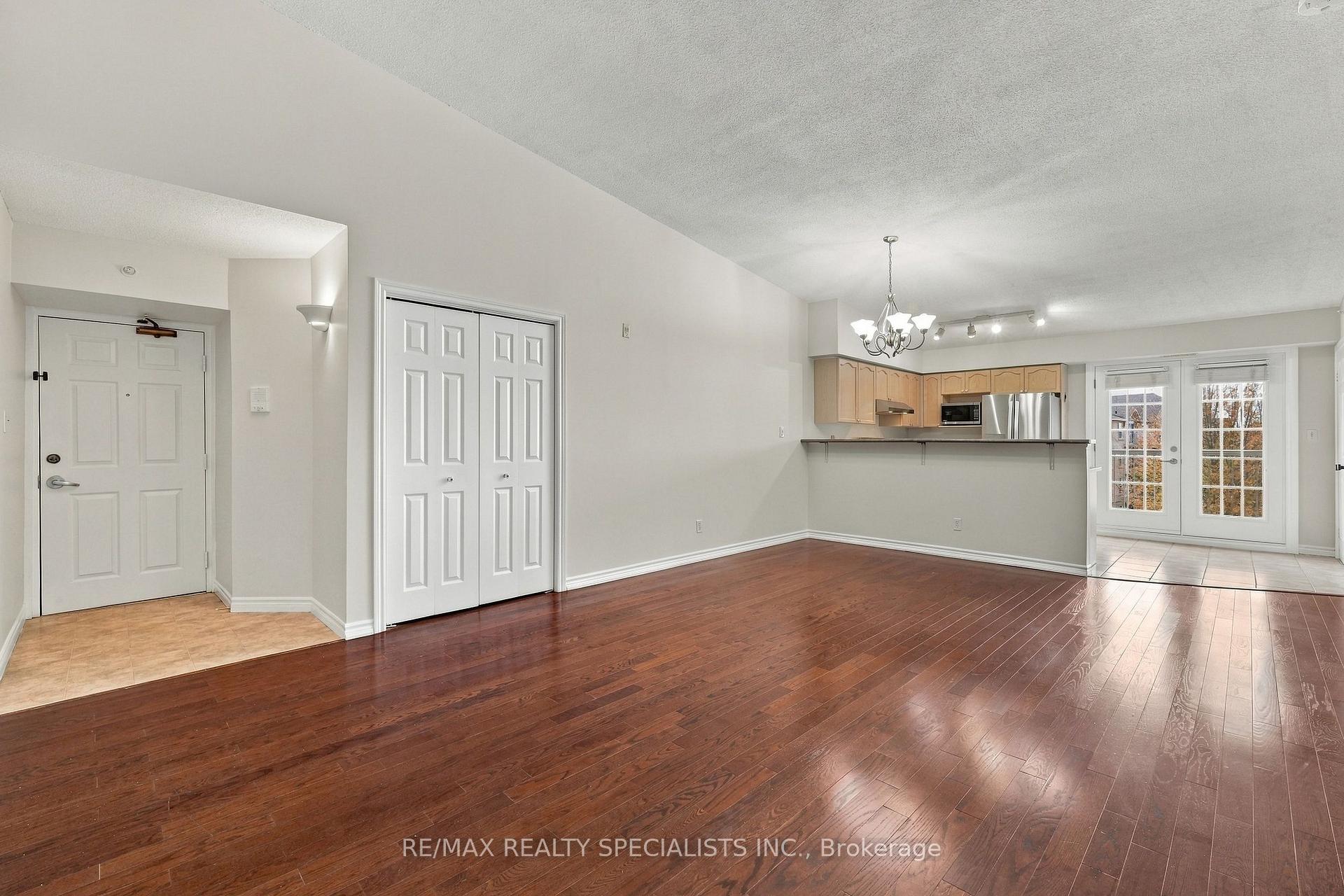 Photo 10 of Unit 402, 1470 Bishops Gate, Oakville, Glen Abbey — HOMEH