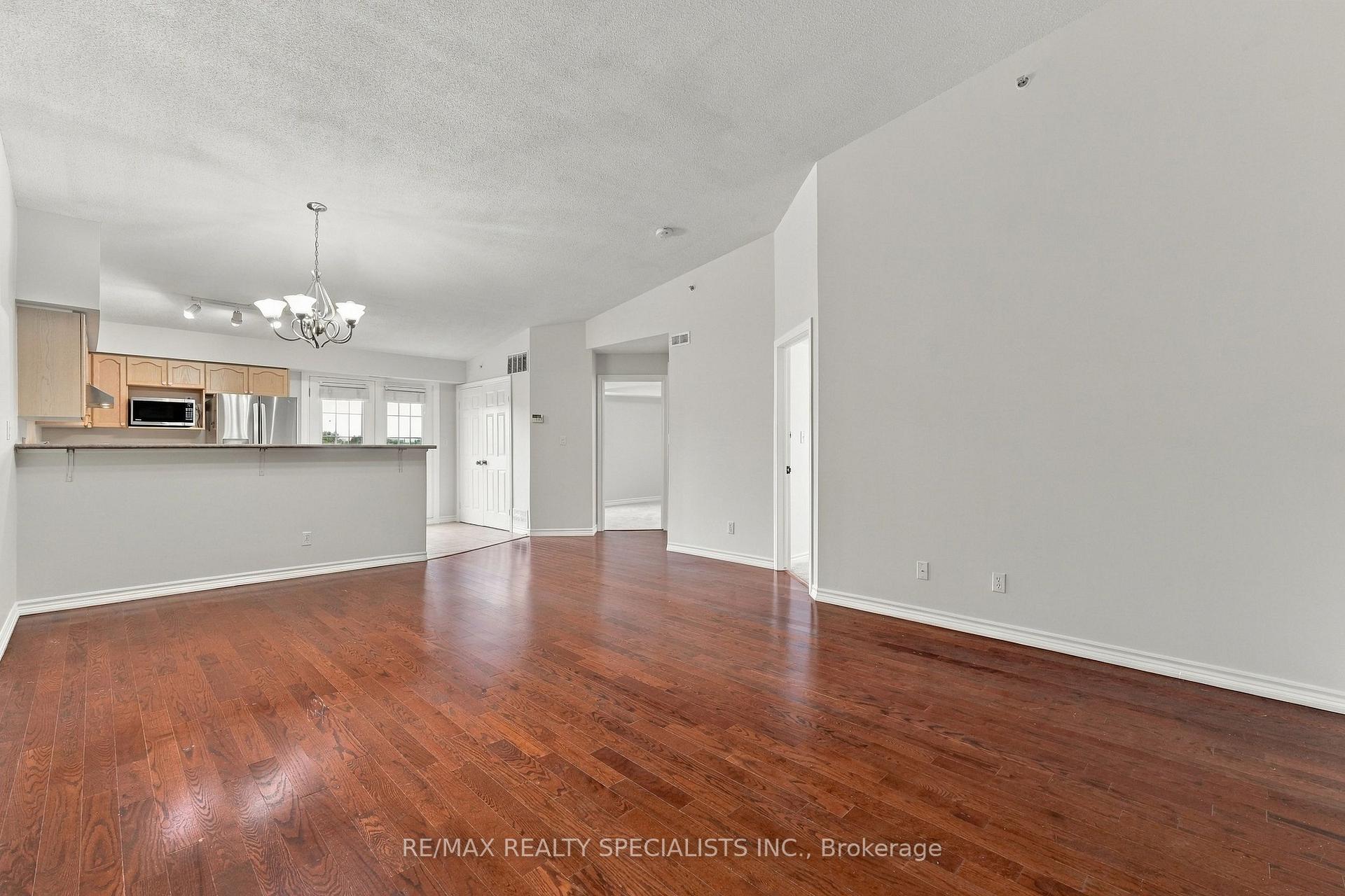 Photo 12 of Unit 402, 1470 Bishops Gate, Oakville, Glen Abbey — HOMEH