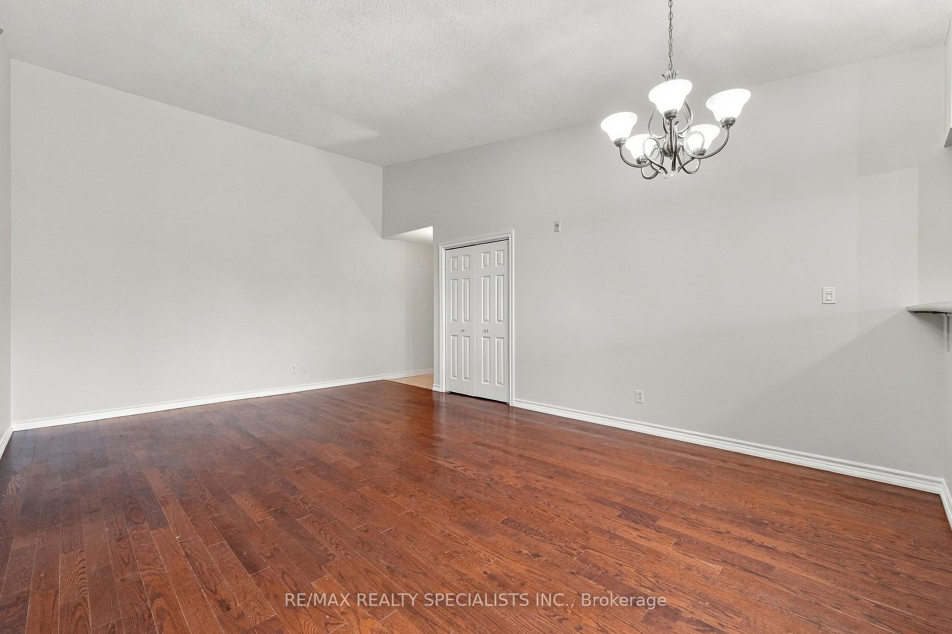 Photo 14 of Unit 402, 1470 Bishops Gate, Oakville, Glen Abbey — HOMEH