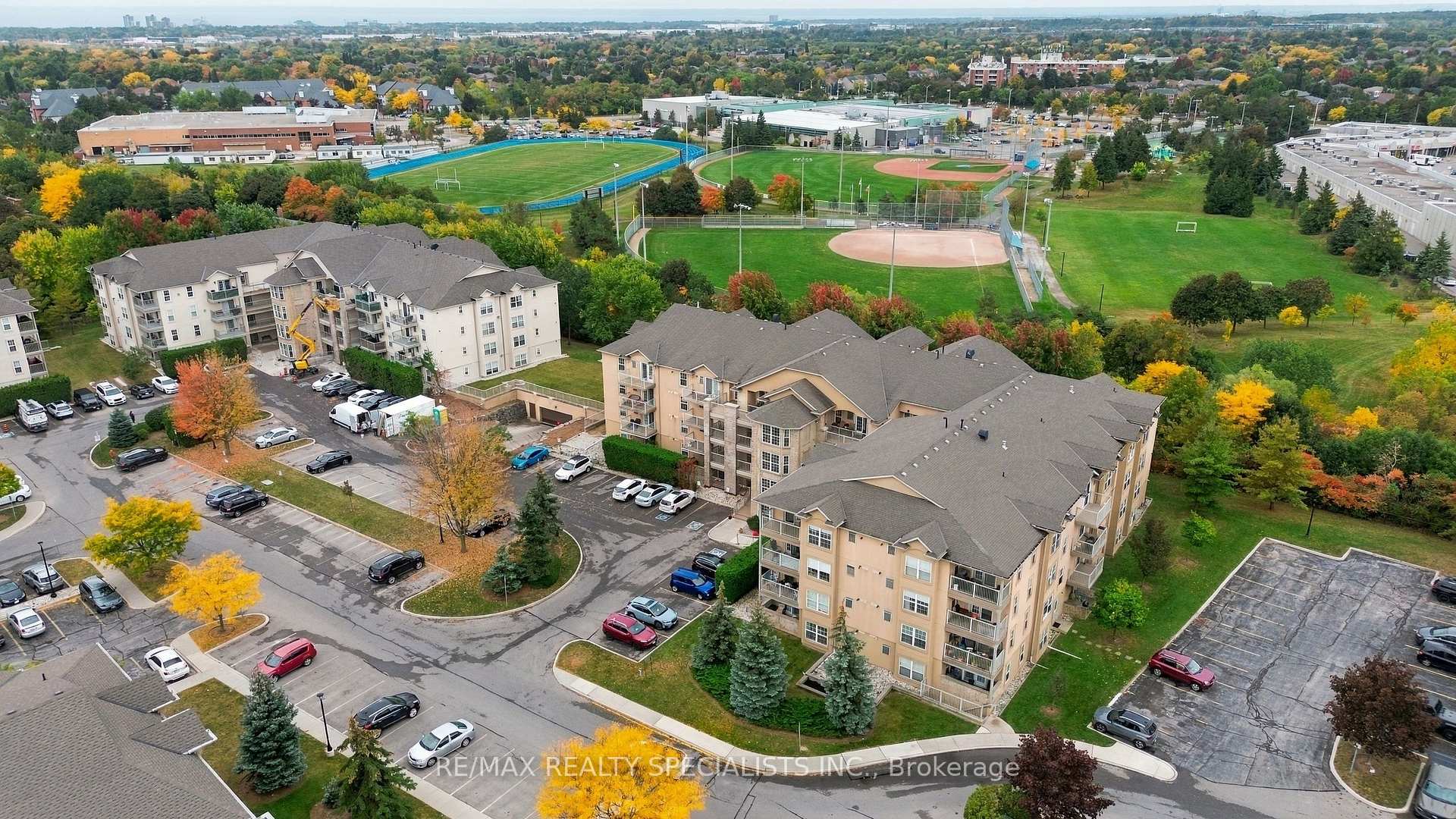 Photo 30 of Unit 402, 1470 Bishops Gate, Oakville, Glen Abbey — HOMEH