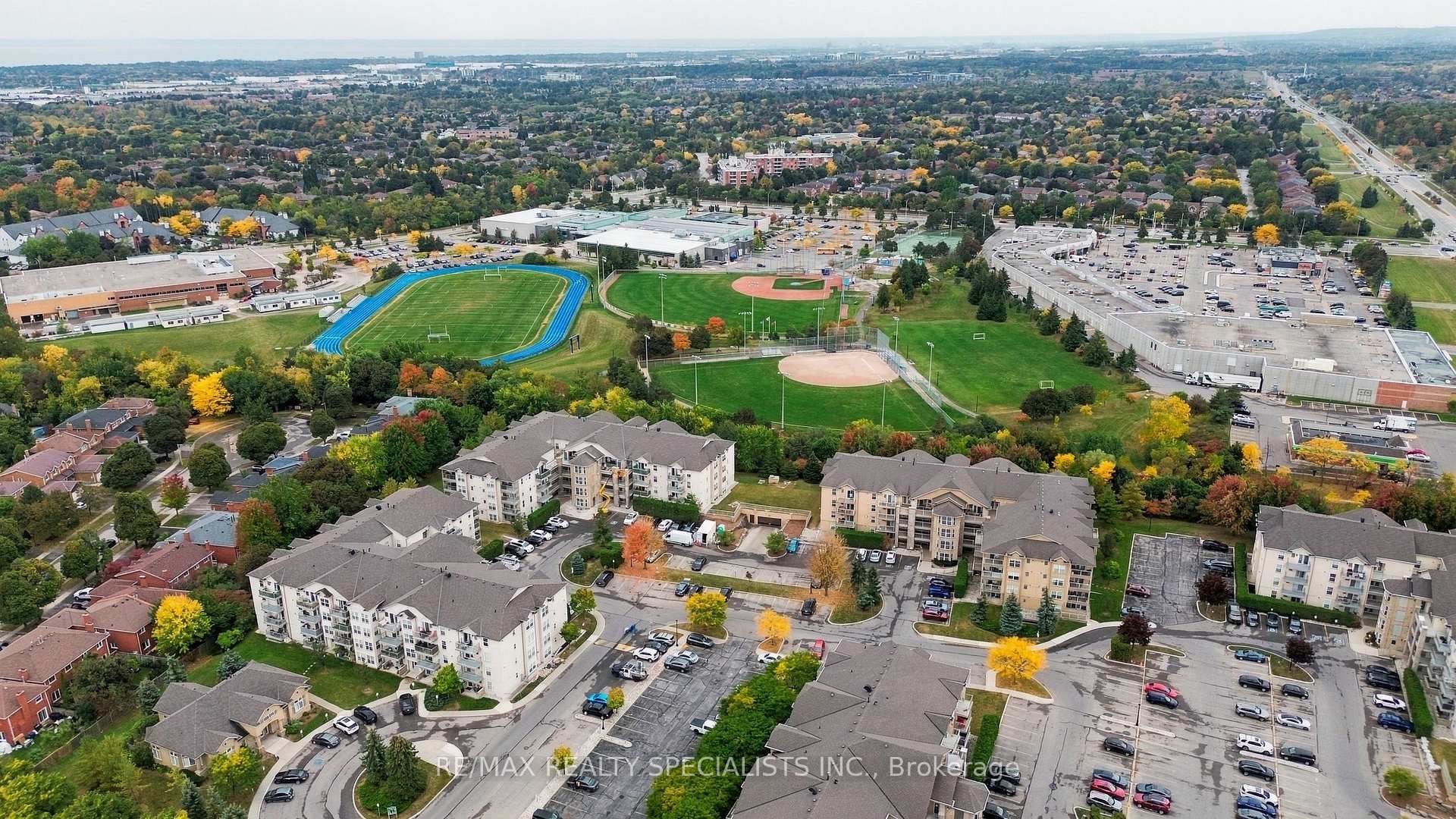 Photo 32 of Unit 402, 1470 Bishops Gate, Oakville, Glen Abbey — HOMEH