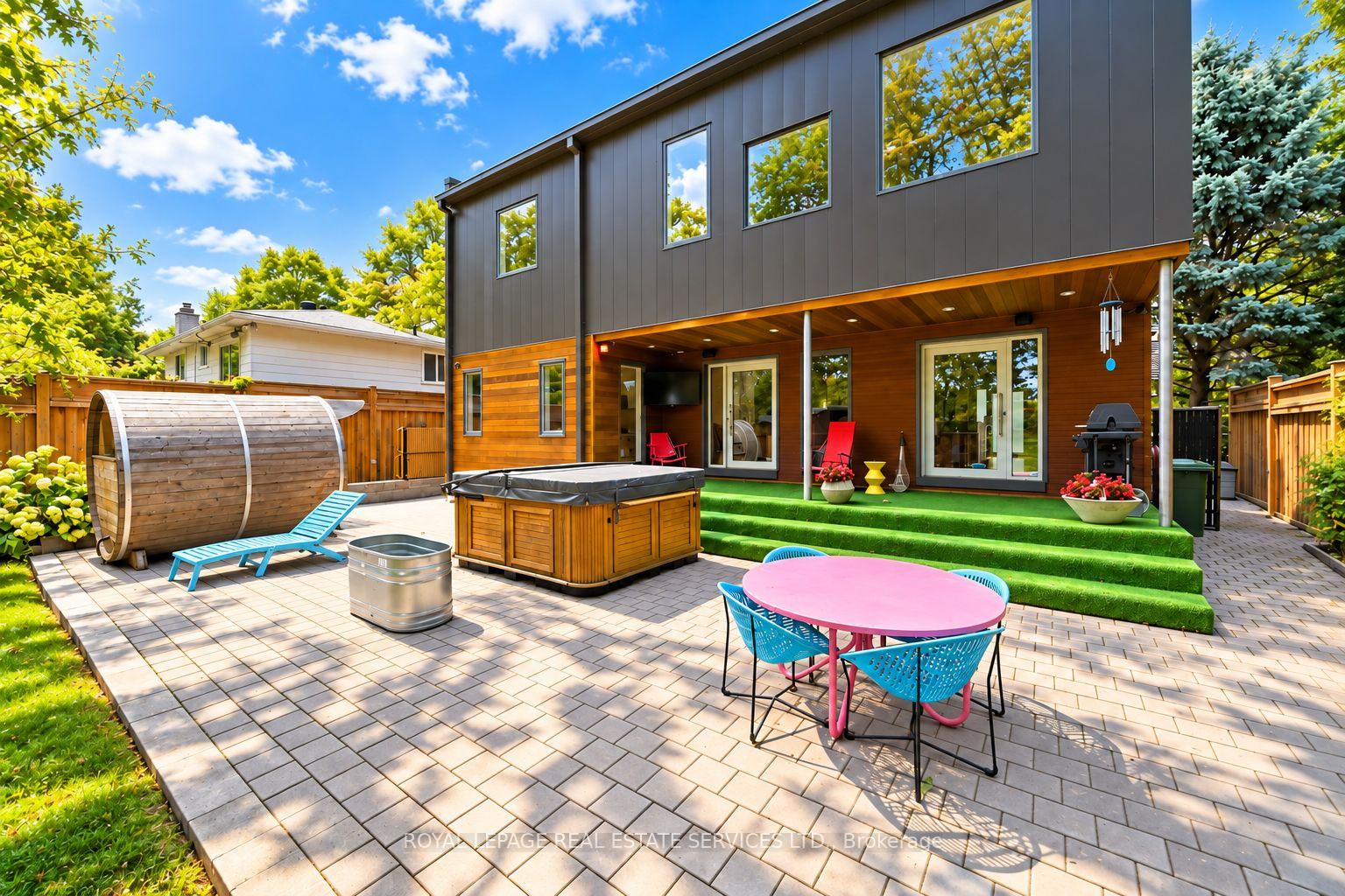 Photo 38 of 1318 Odessa Crescent, Oakville, College Park — HOMEH