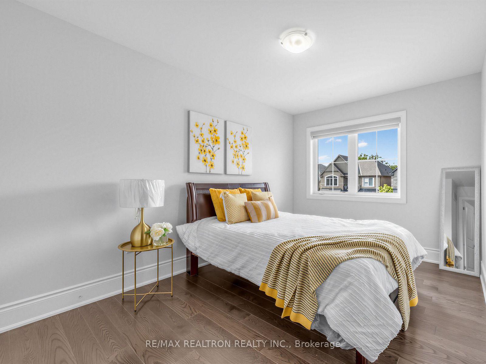 Photo 18 of 142 Auckland Drive, Whitby, Rural Whitby — HOMEH