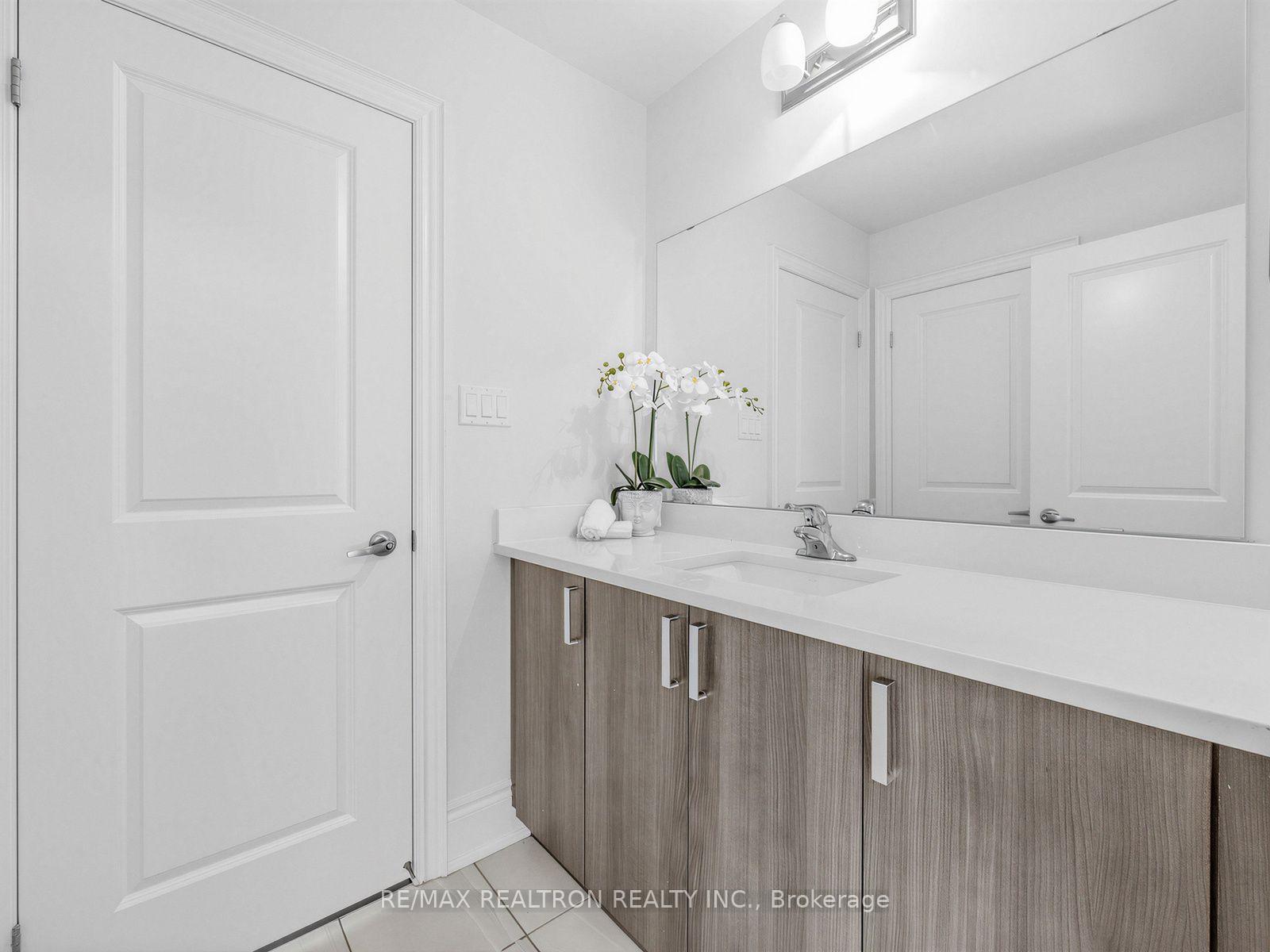 Photo 20 of 142 Auckland Drive, Whitby, Rural Whitby — HOMEH