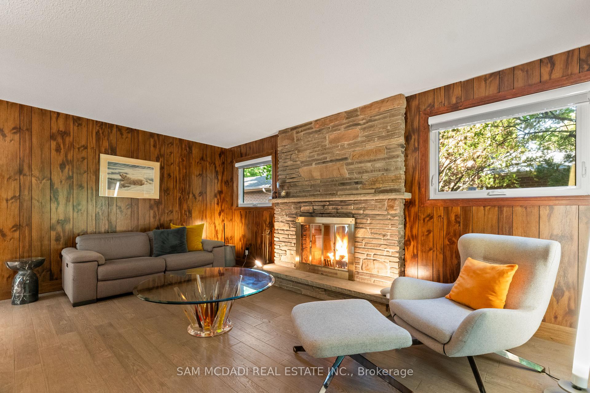 Photo 21 of 5 Canterbury Crescent, Etobicoke, Edenbridge-Humber Valley — HOMEH