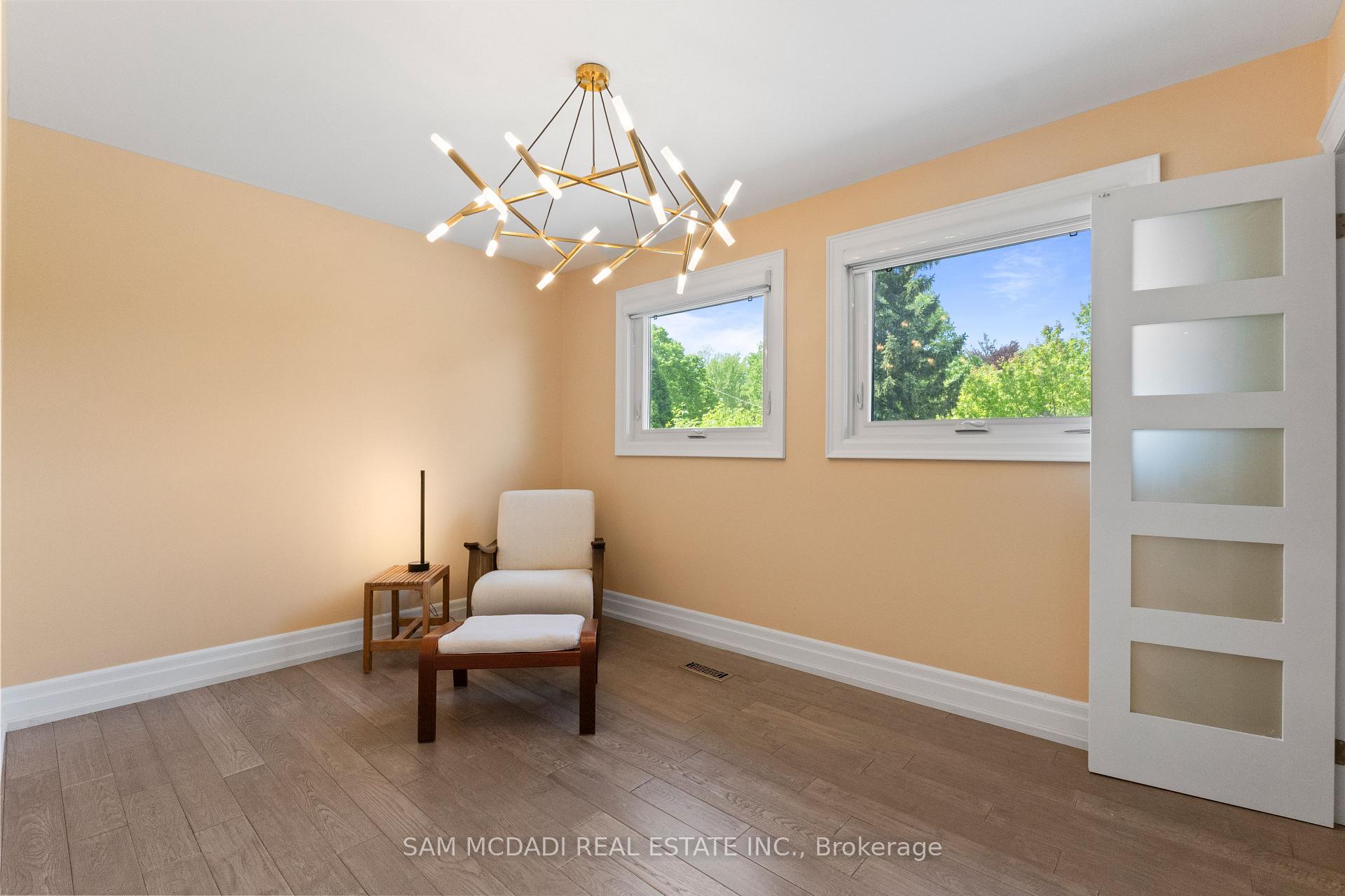 Photo 26 of 5 Canterbury Crescent, Etobicoke, Edenbridge-Humber Valley — HOMEH