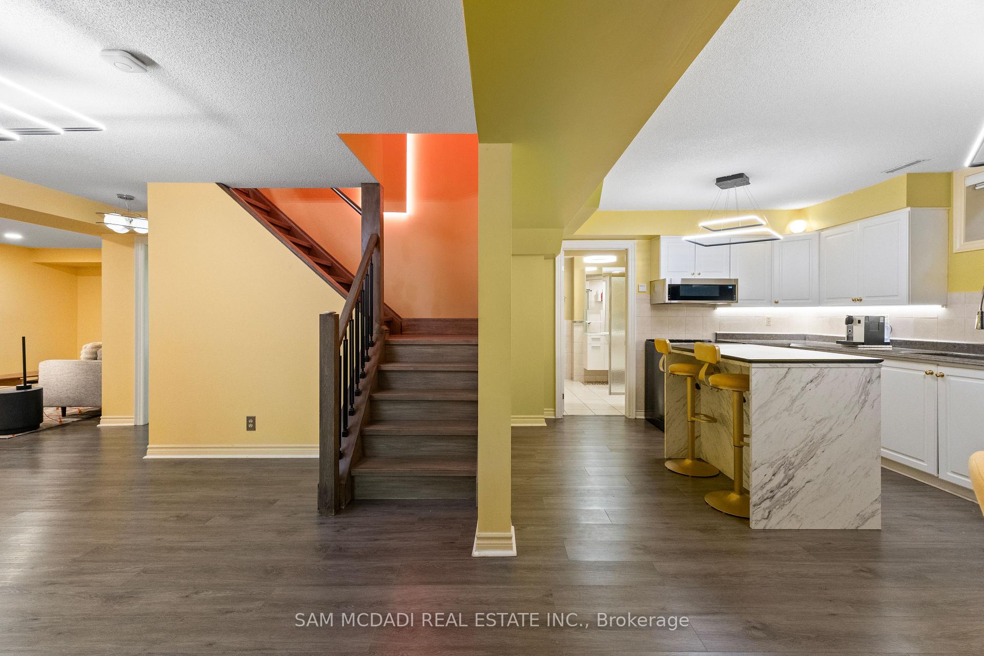 Photo 40 of 5 Canterbury Crescent, Etobicoke, Edenbridge-Humber Valley — HOMEH