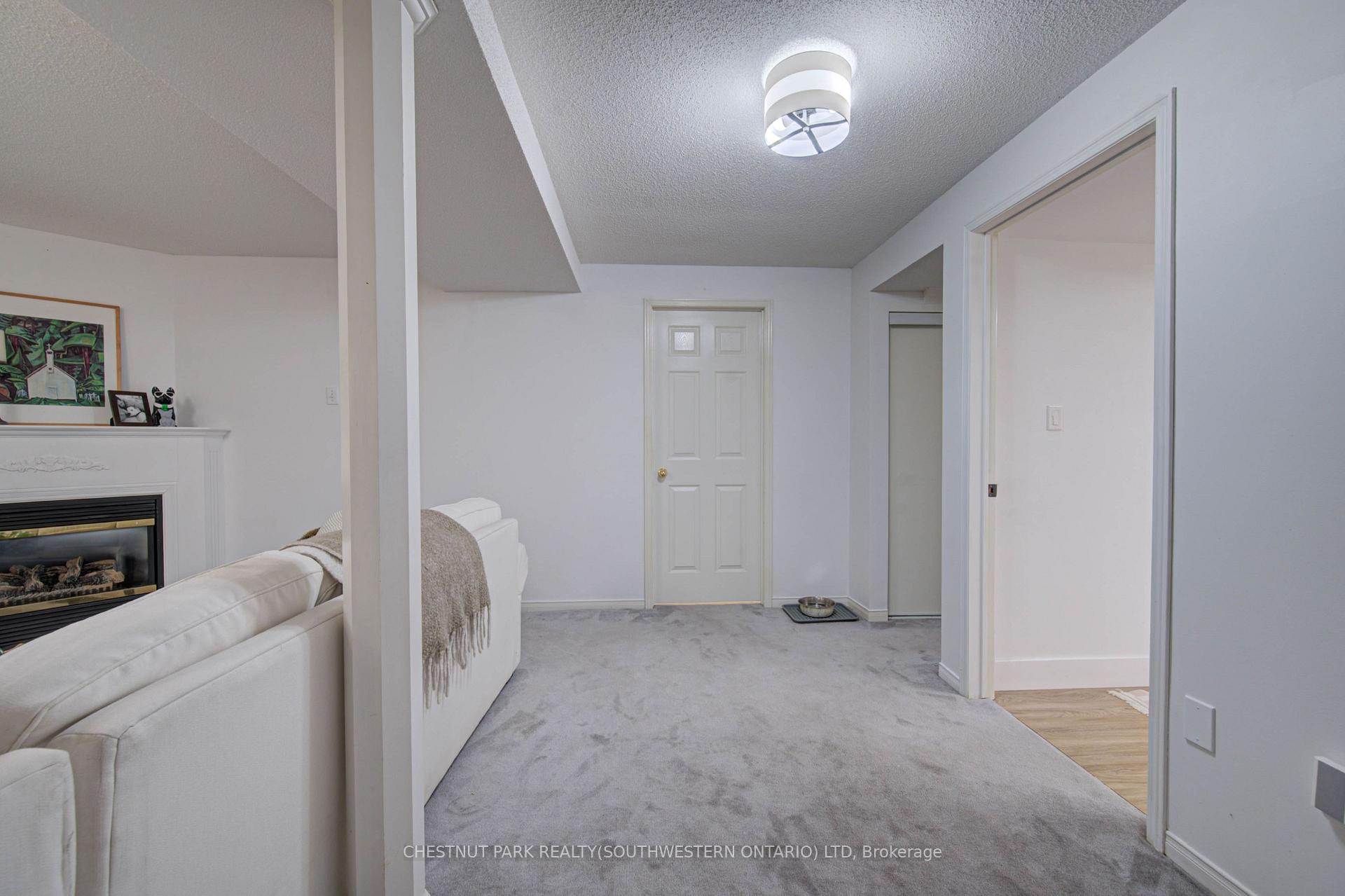 Photo 21 of 317 Christopher Drive, Cambridge, Christopher-Champlain — HOMEH