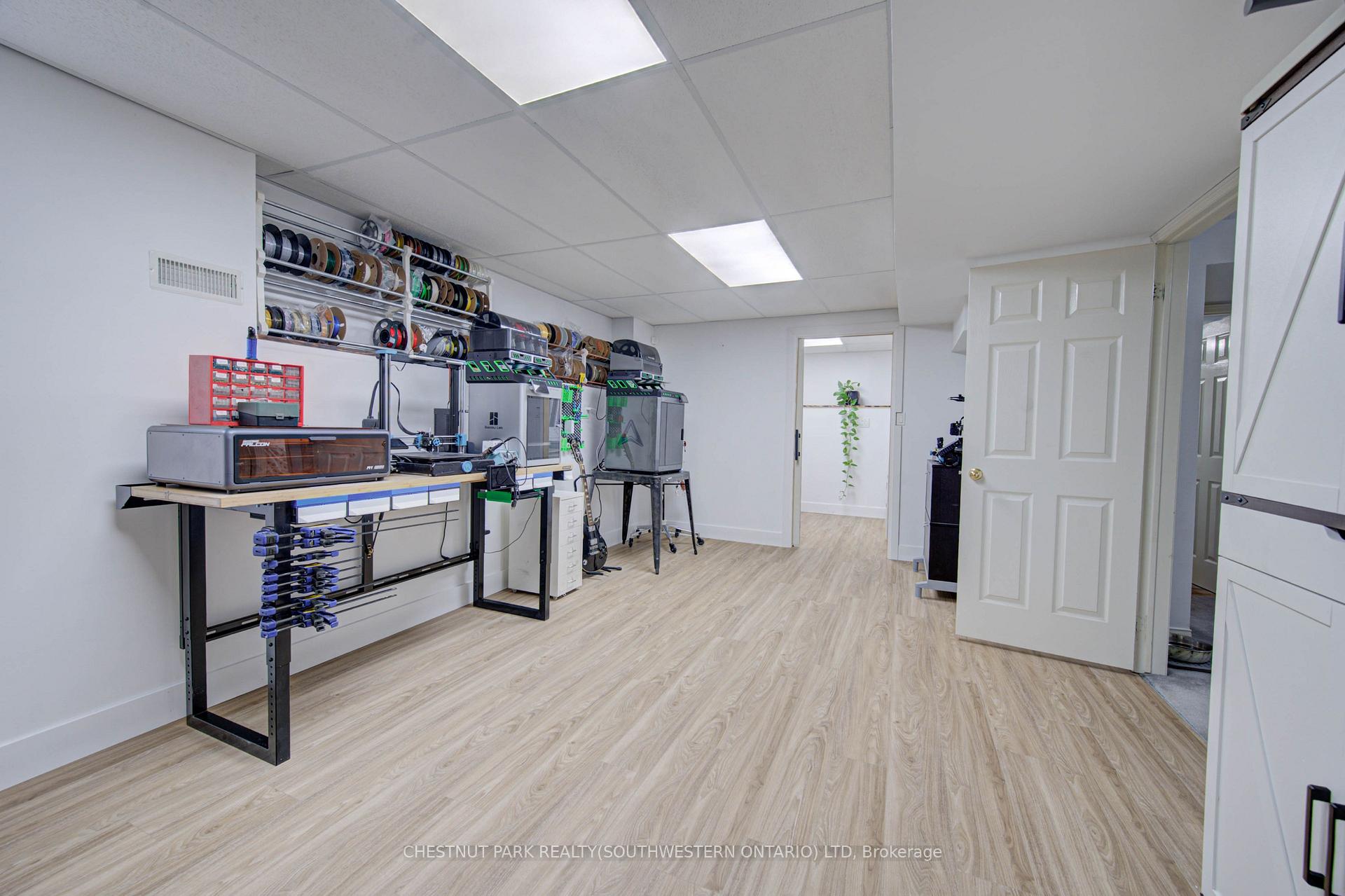 Photo 23 of 317 Christopher Drive, Cambridge, Christopher-Champlain — HOMEH