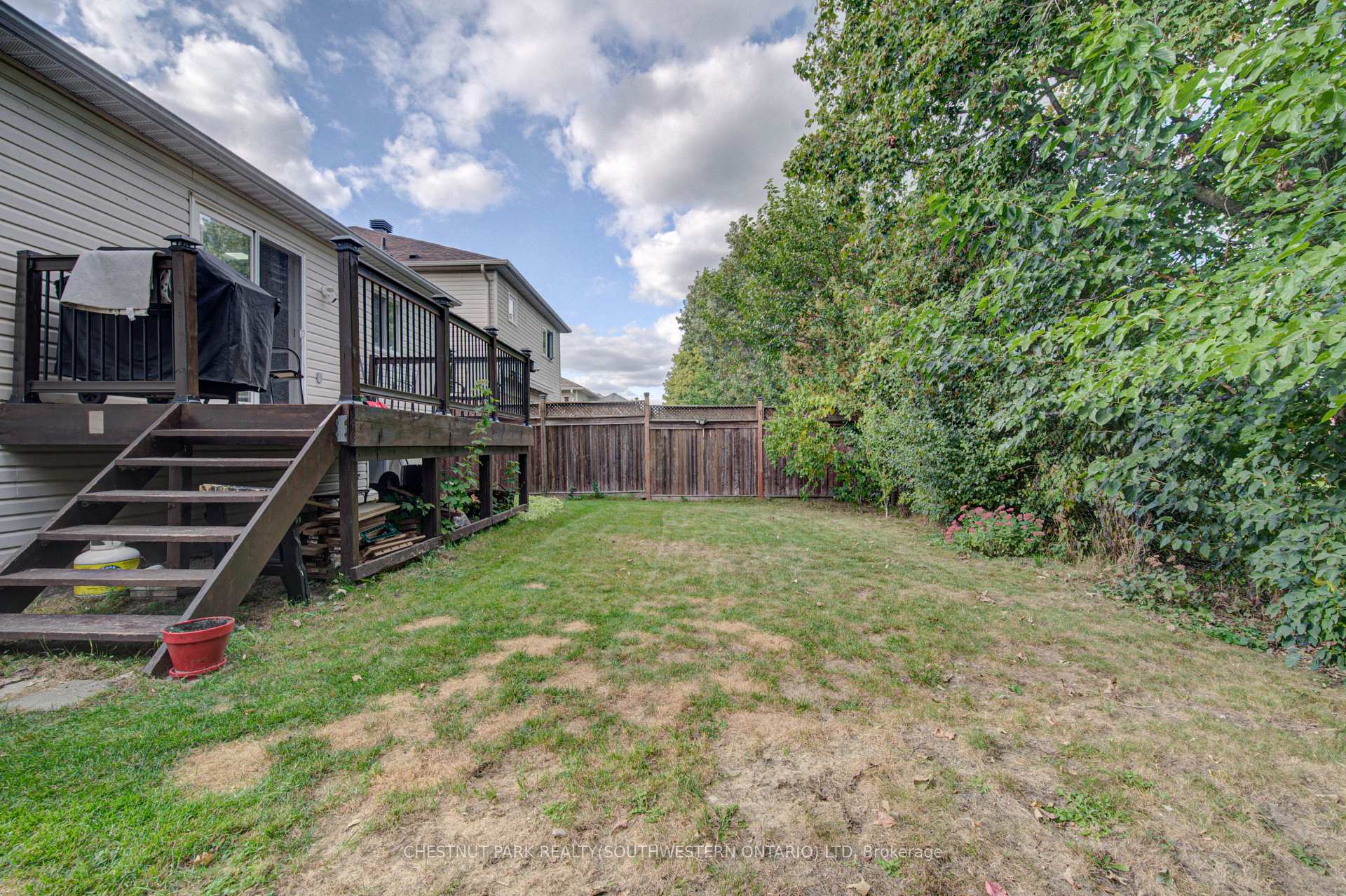 Photo 32 of 317 Christopher Drive, Cambridge, Christopher-Champlain — HOMEH